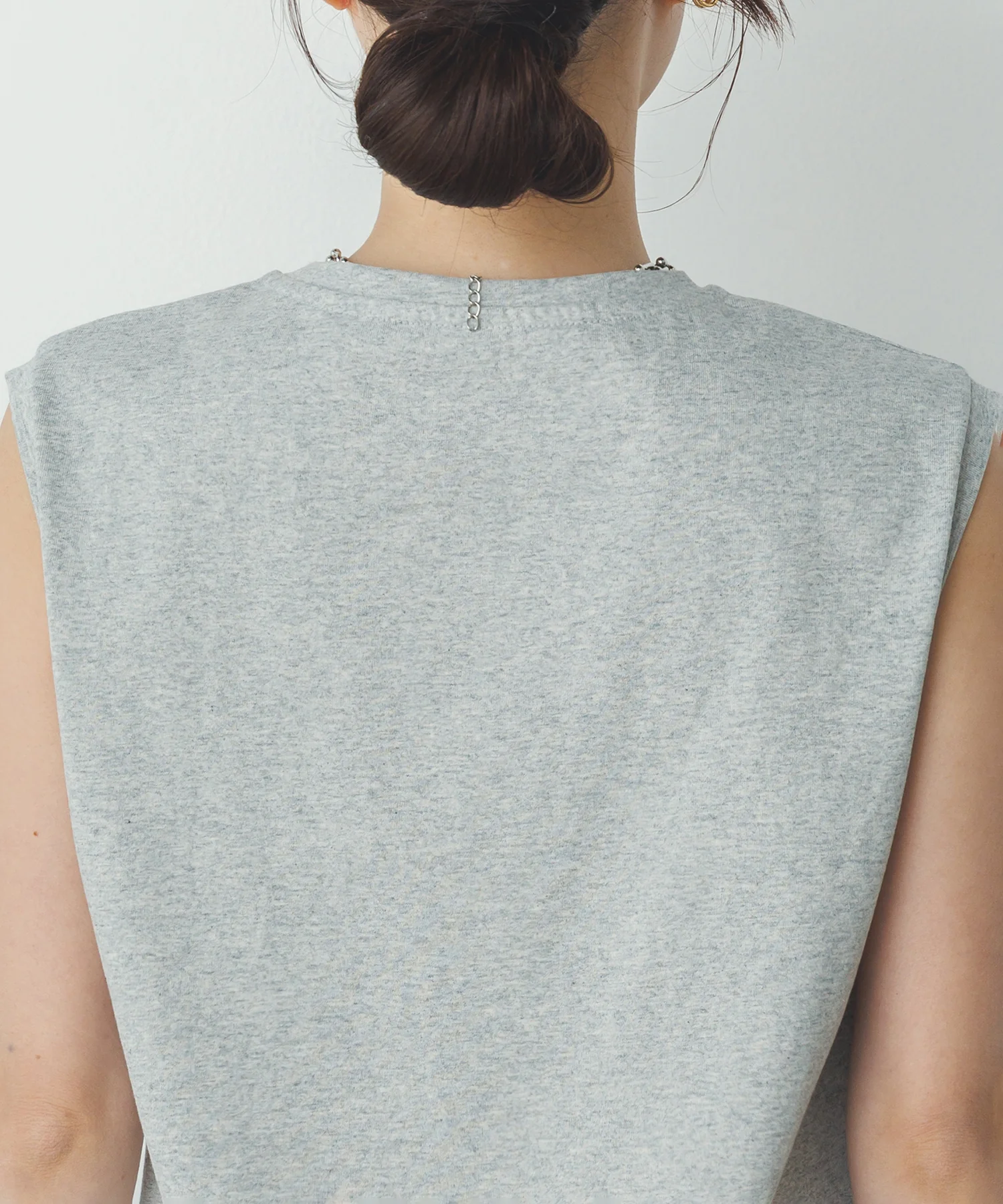 【新色追加】ベーシックノースリーブトップス