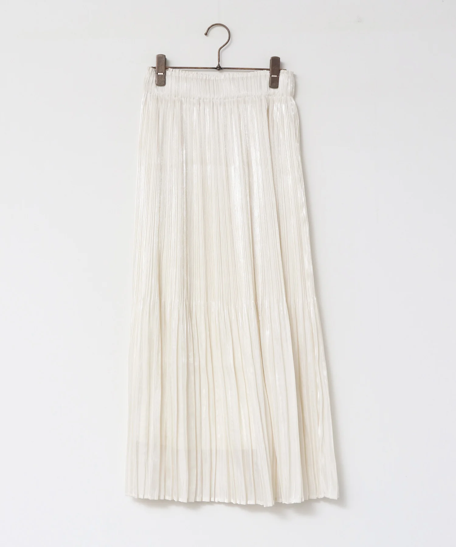 サテンランダムプリーツスカート