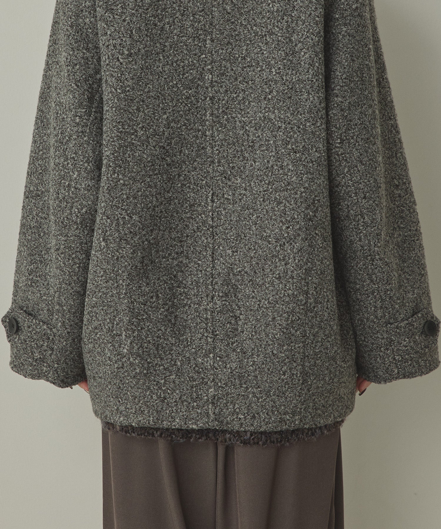 くるくるブークレ ミディアムコート