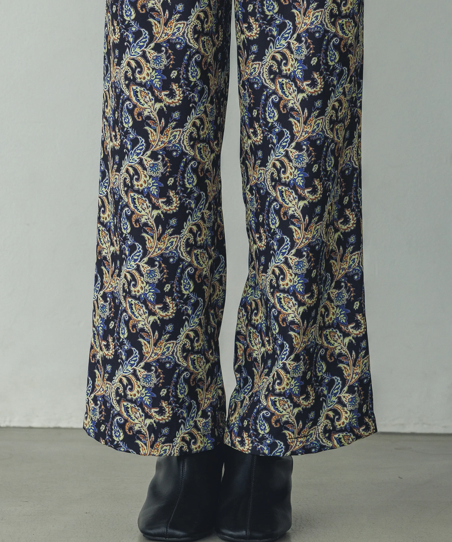 ペイズリー柄 タックギャザープリントパンツ