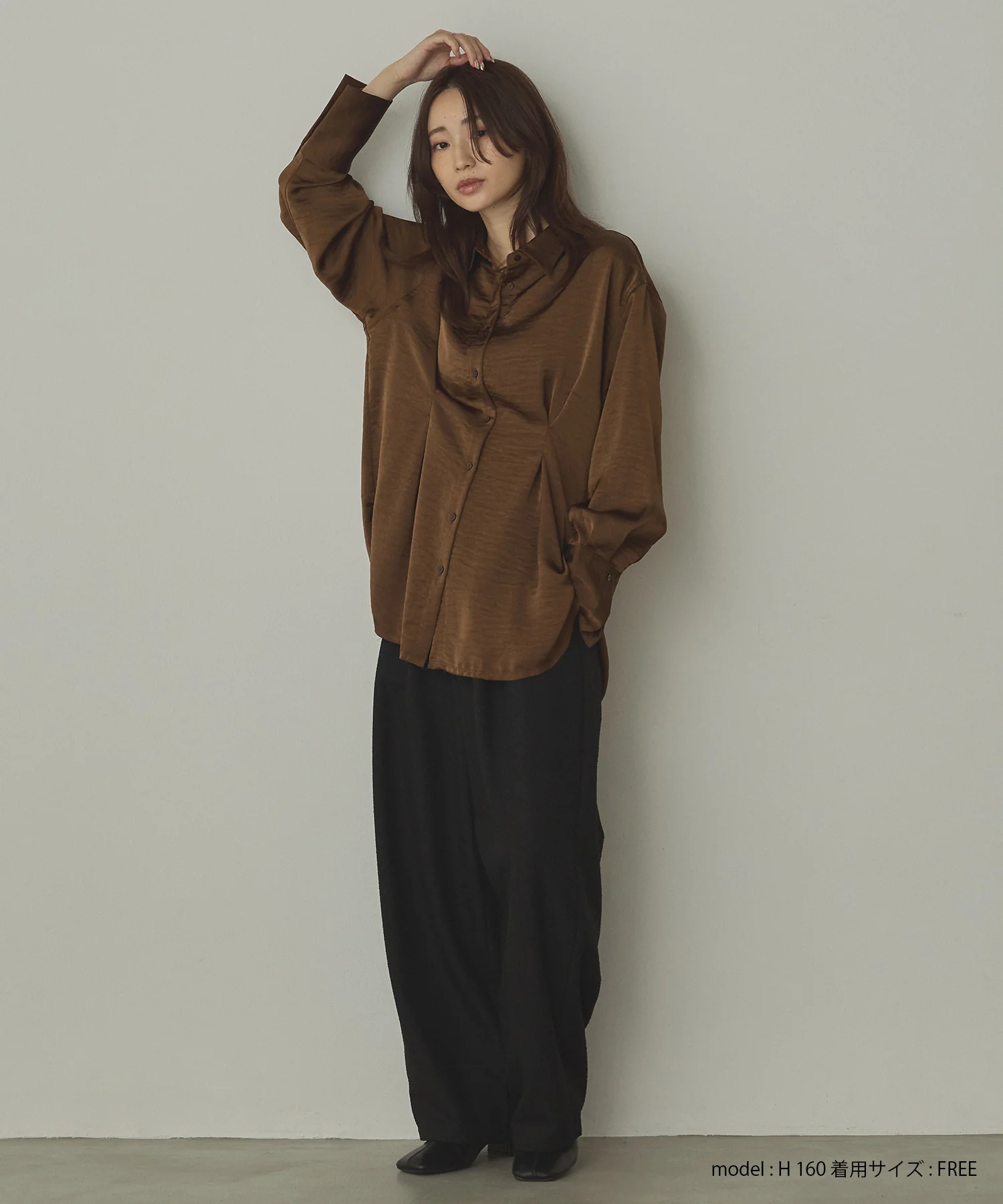 マットサテン タックシャツ