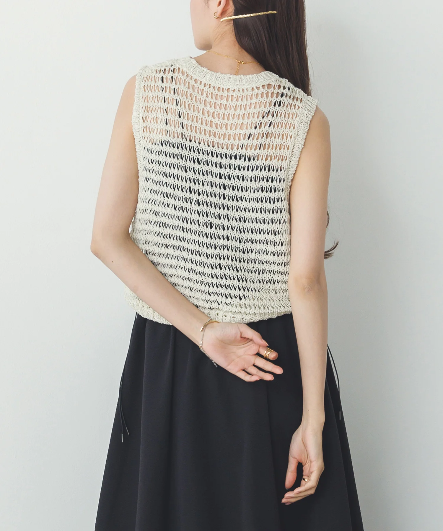 透かし編み ゆるニットタンクトップ