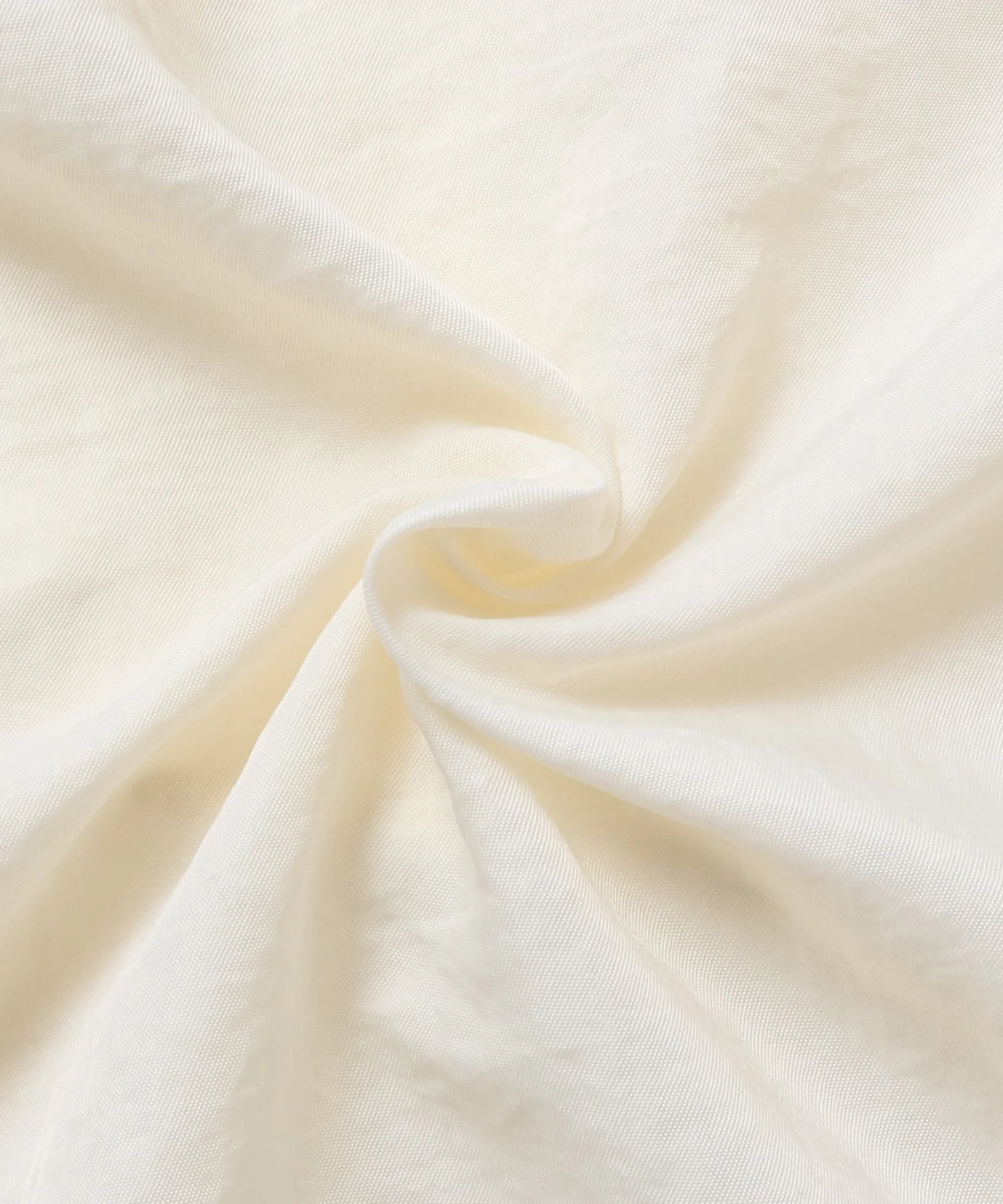 ナイロンツイル タックパンツ