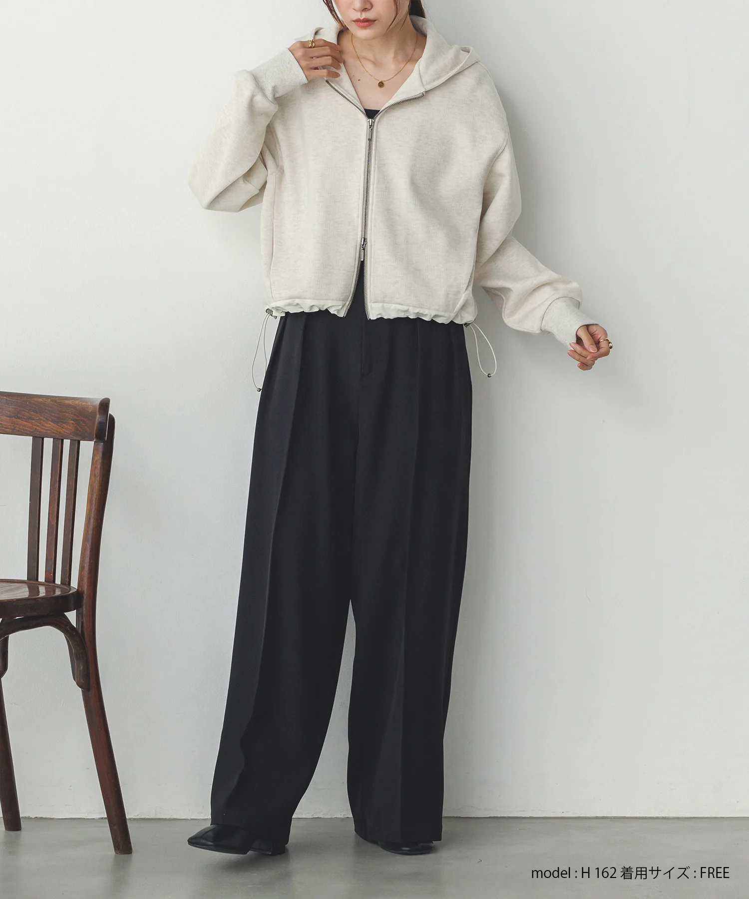 ダブルジップ ショートフーディ