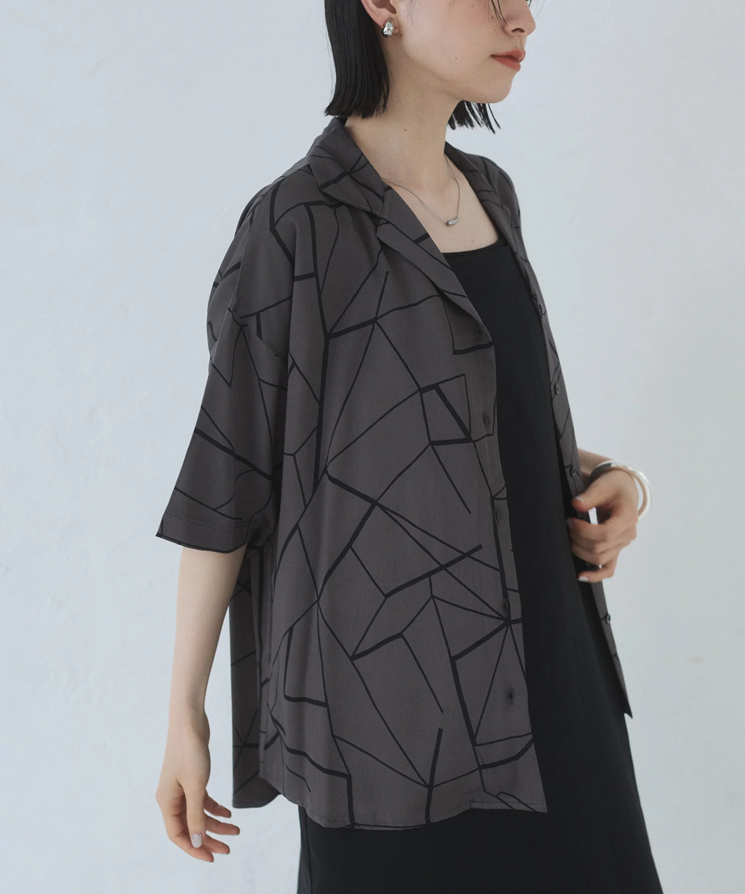 ビスコースサテン プリント開襟シャツ