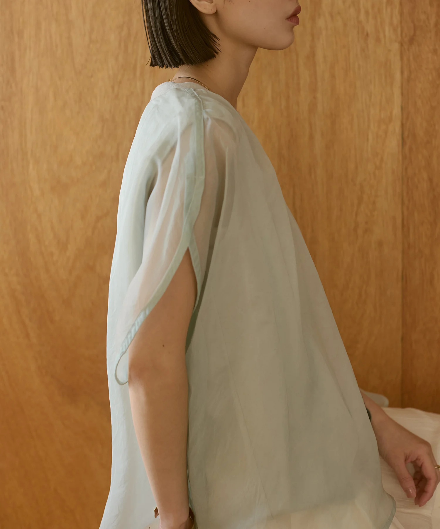 ニュアンス シアーレイヤードトップス