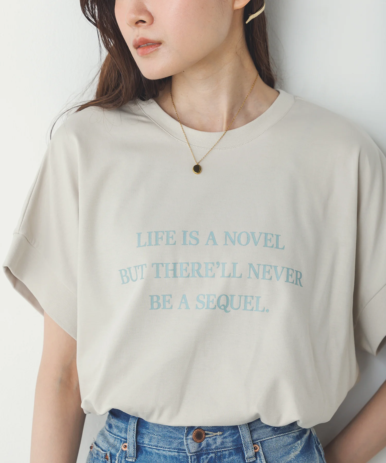 紫外線変化 ロゴTシャツ