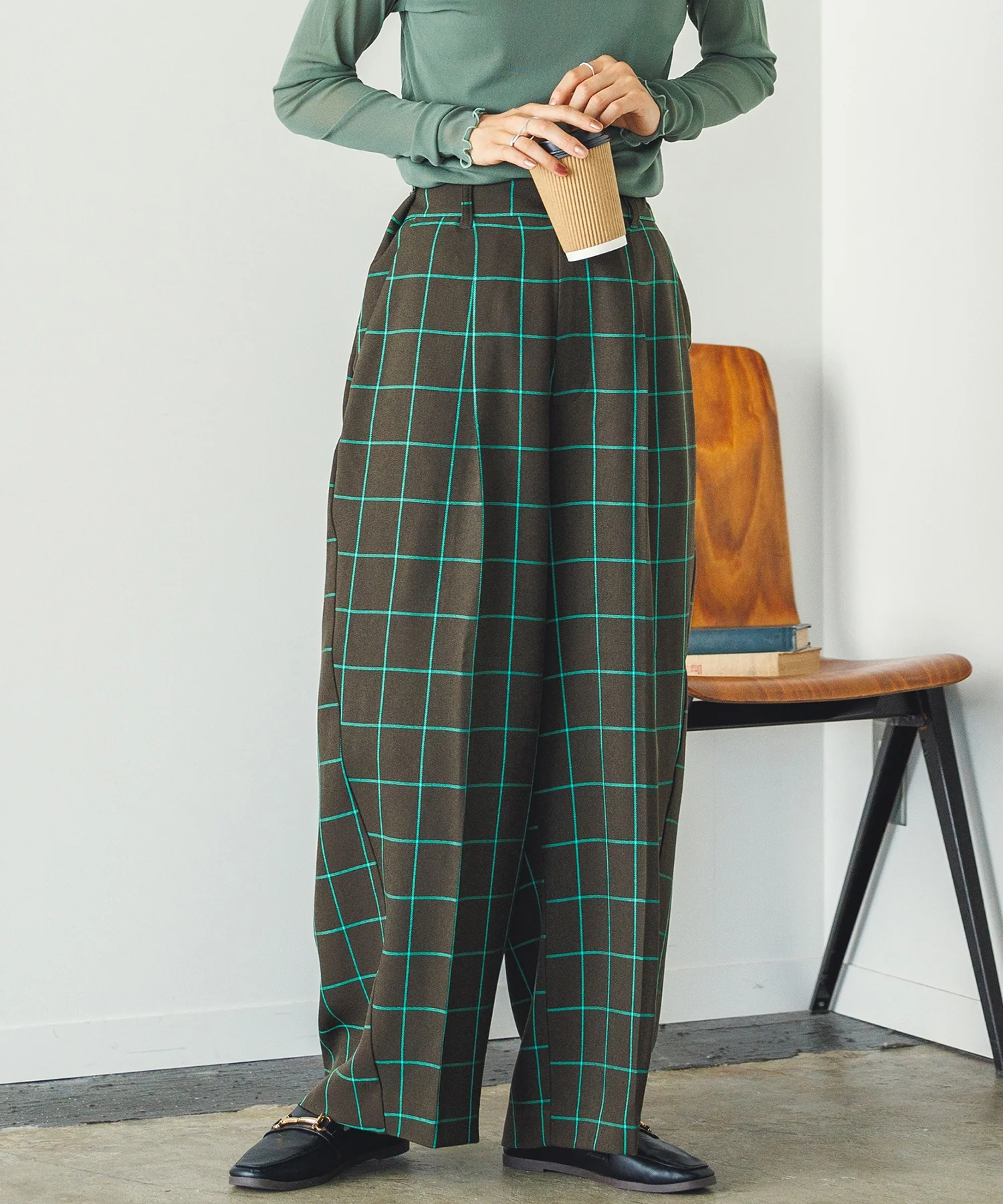 アジャスターハイウエストパンツ