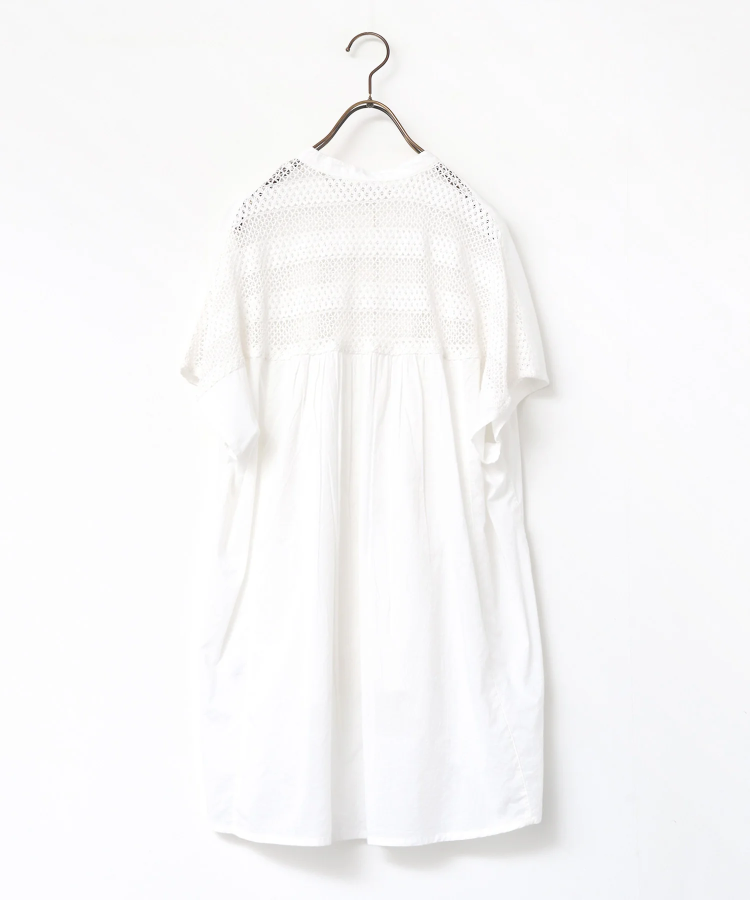 ピンタック レースシャツ