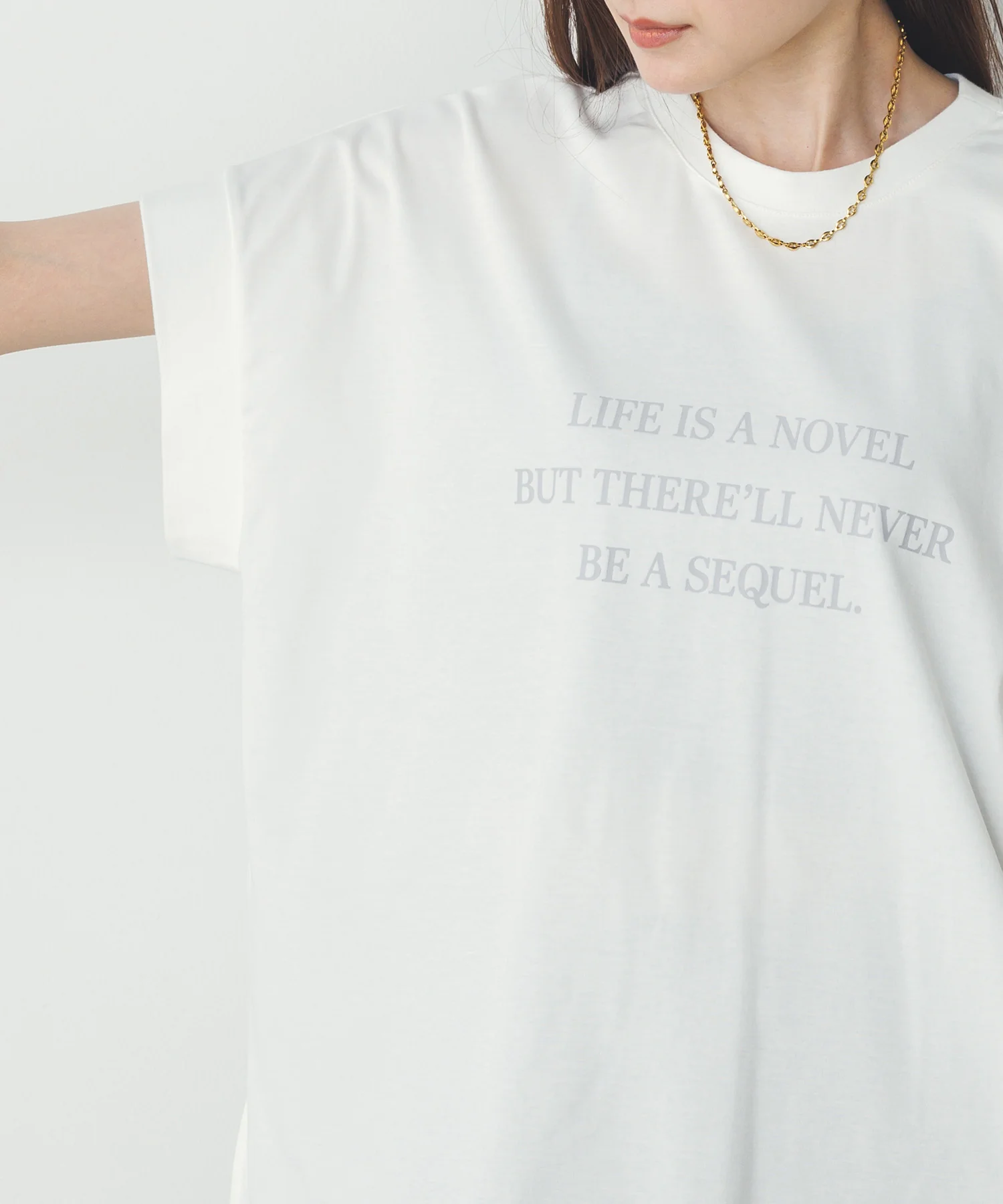 紫外線変化 ロゴTシャツ