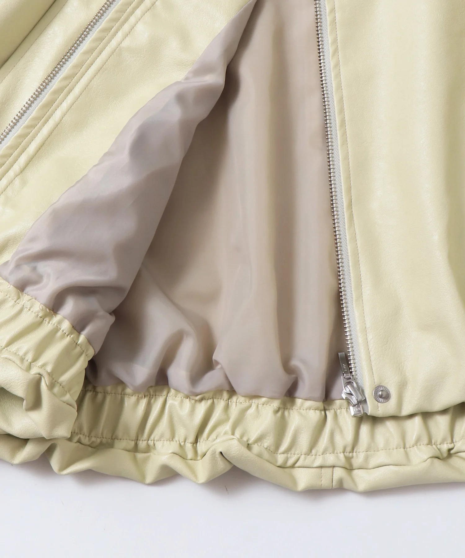 フェイクレザー バルーンブルゾン