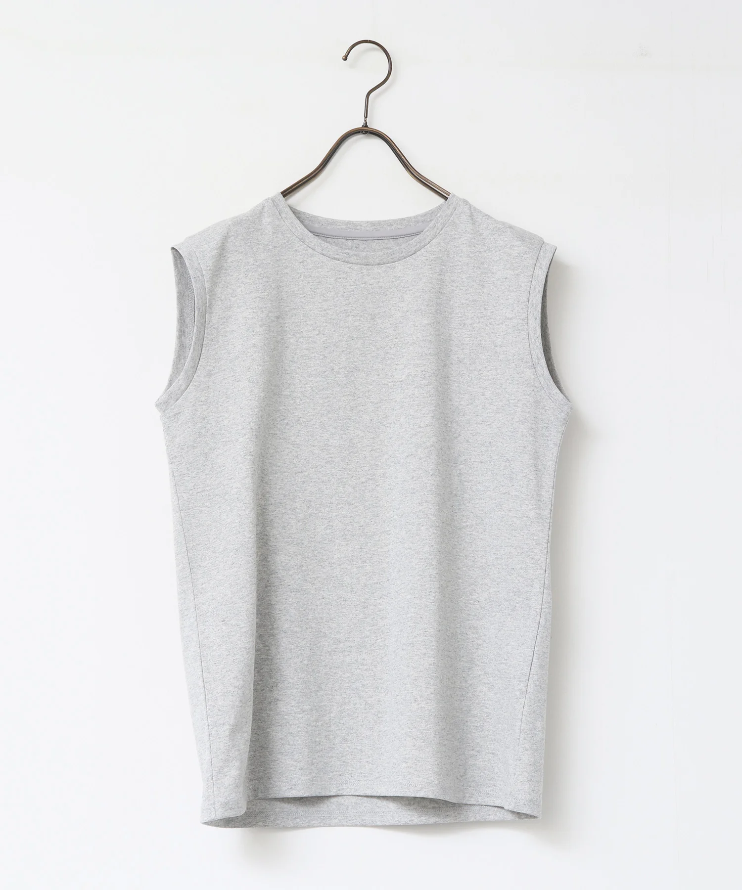 【新色追加】ベーシックノースリーブトップス