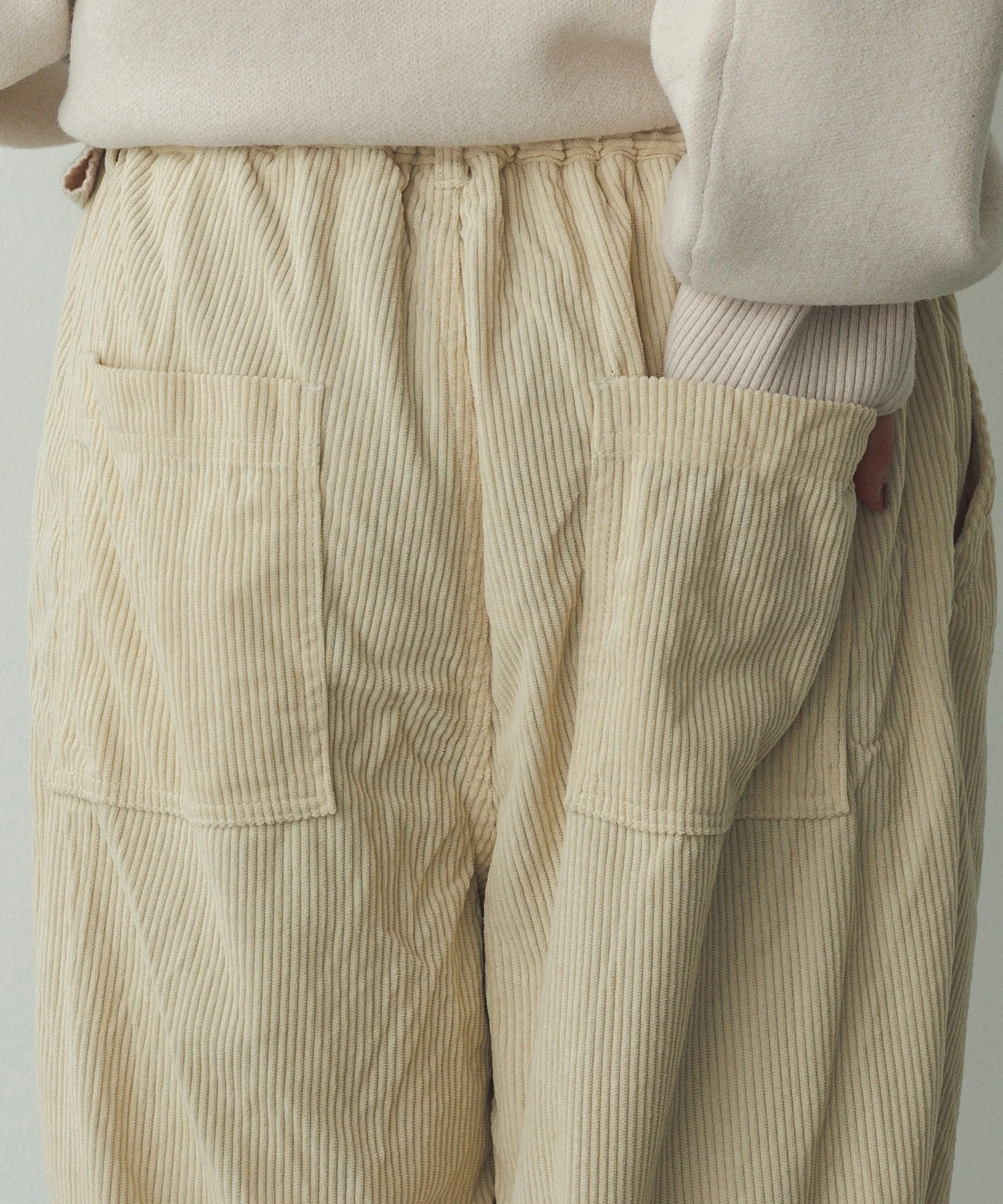 コーデュロイ コクーンパンツ
