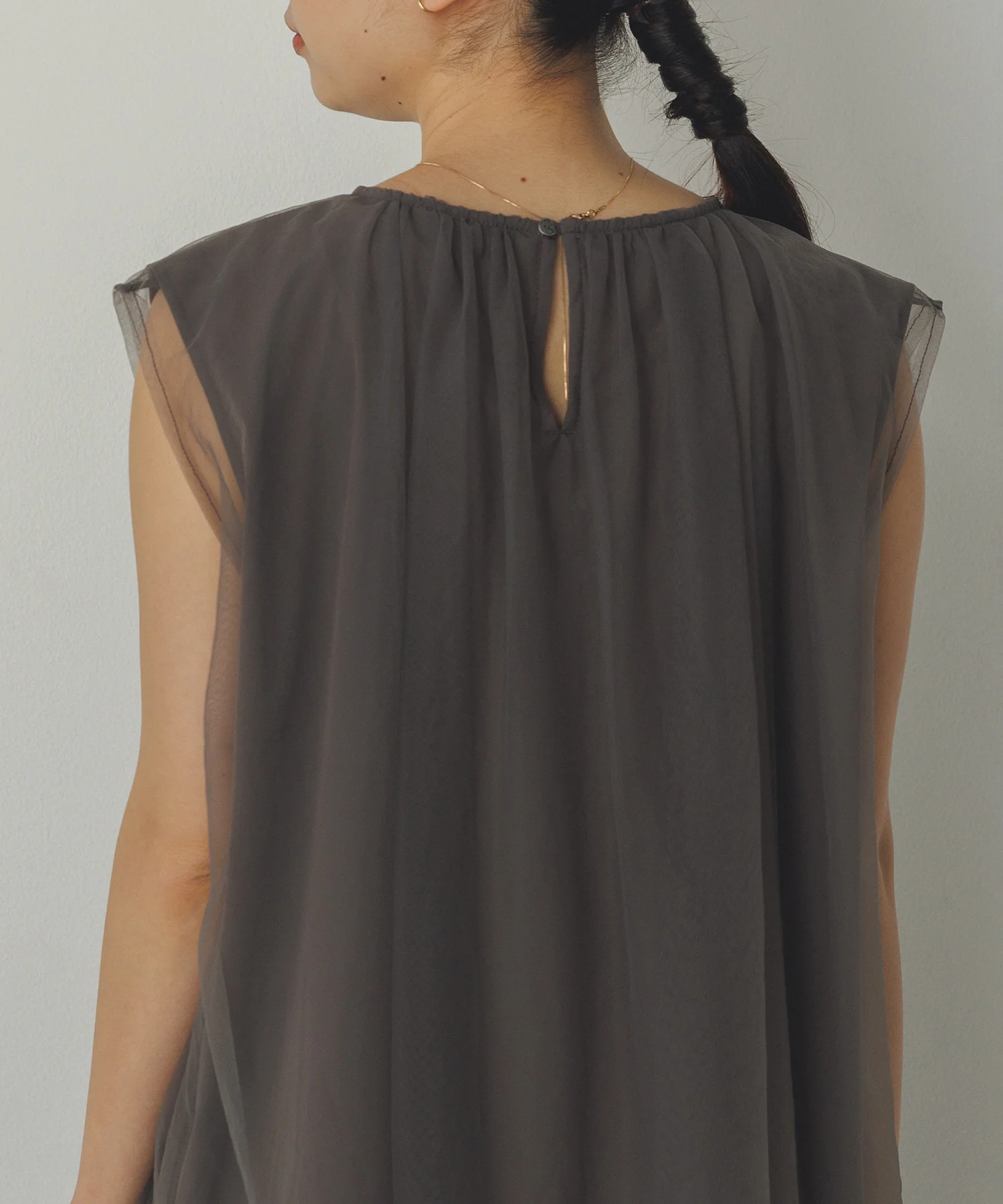 【接触冷感】チュールレイヤードトップス