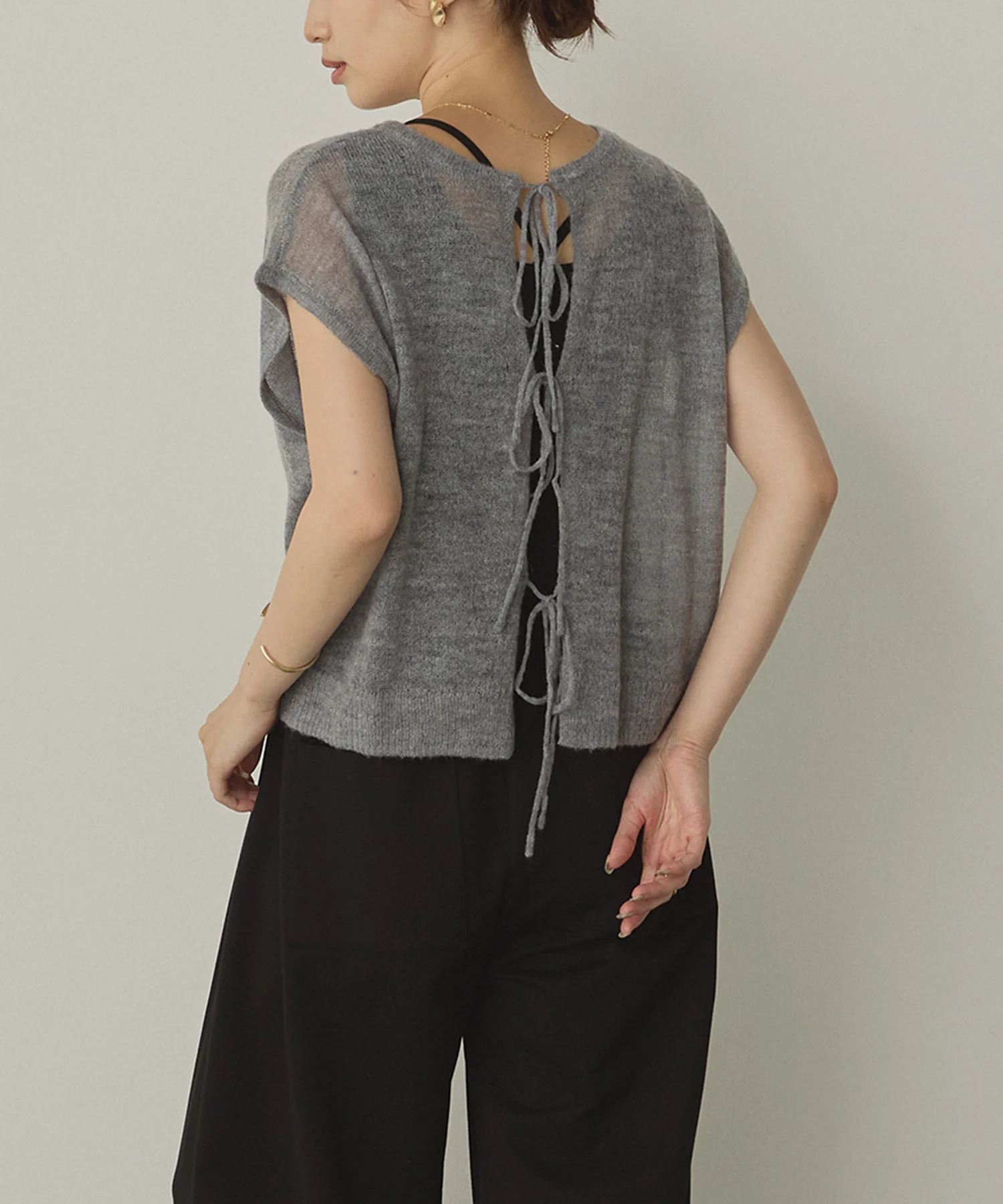 前後2WAY バックリボンシアーニット