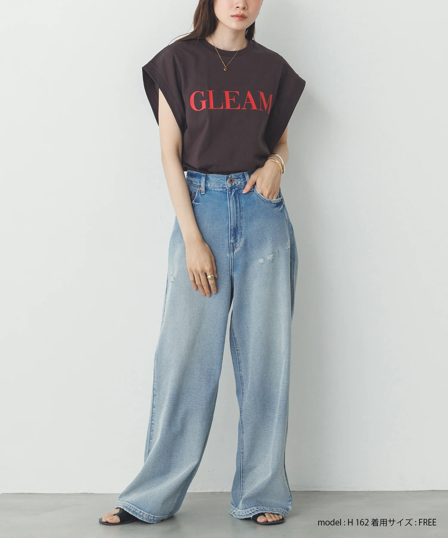 ノースリーブ プリントTシャツ