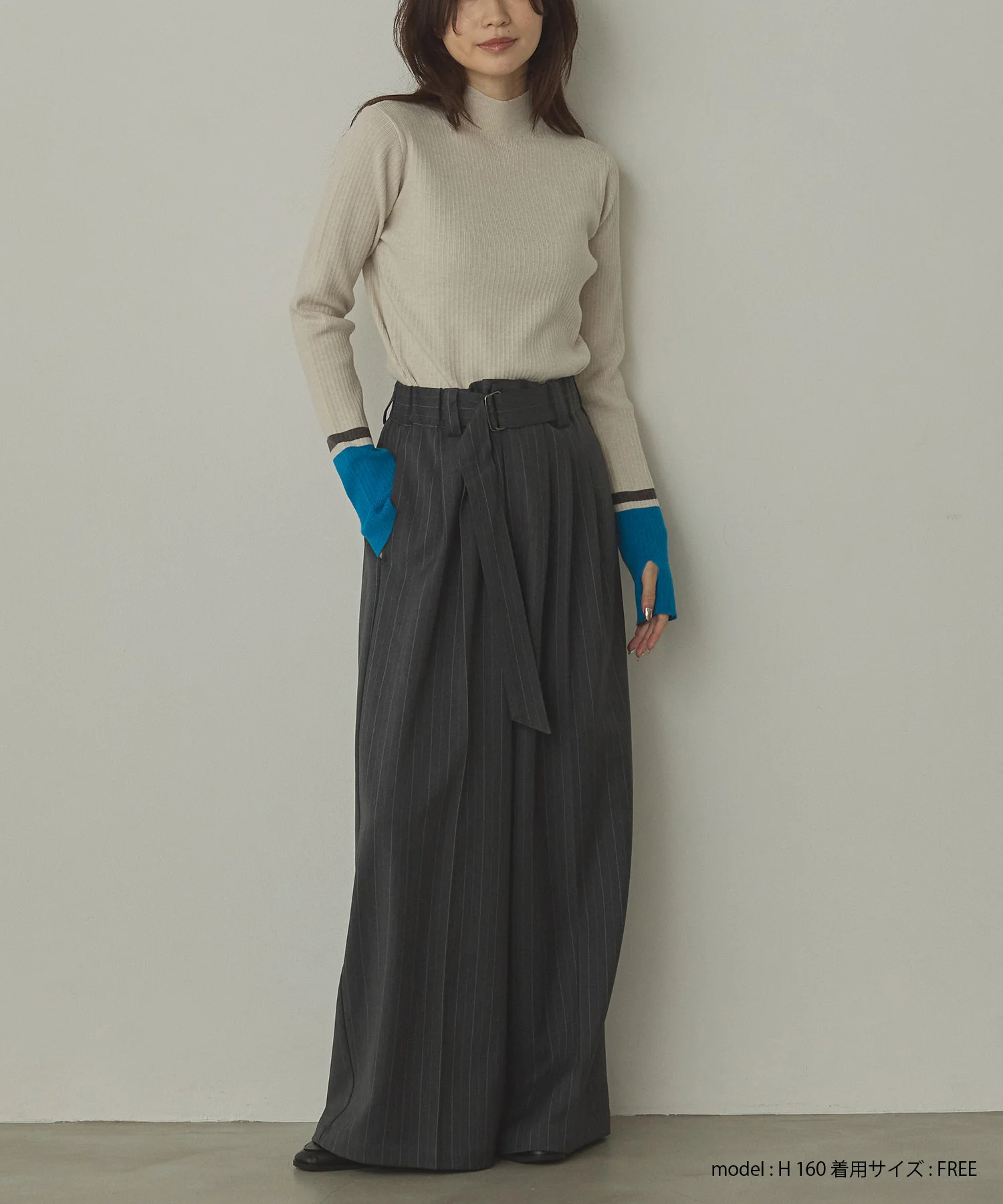 【静電気防止】やわもちヤーン 袖配色 ハイネックリブニット