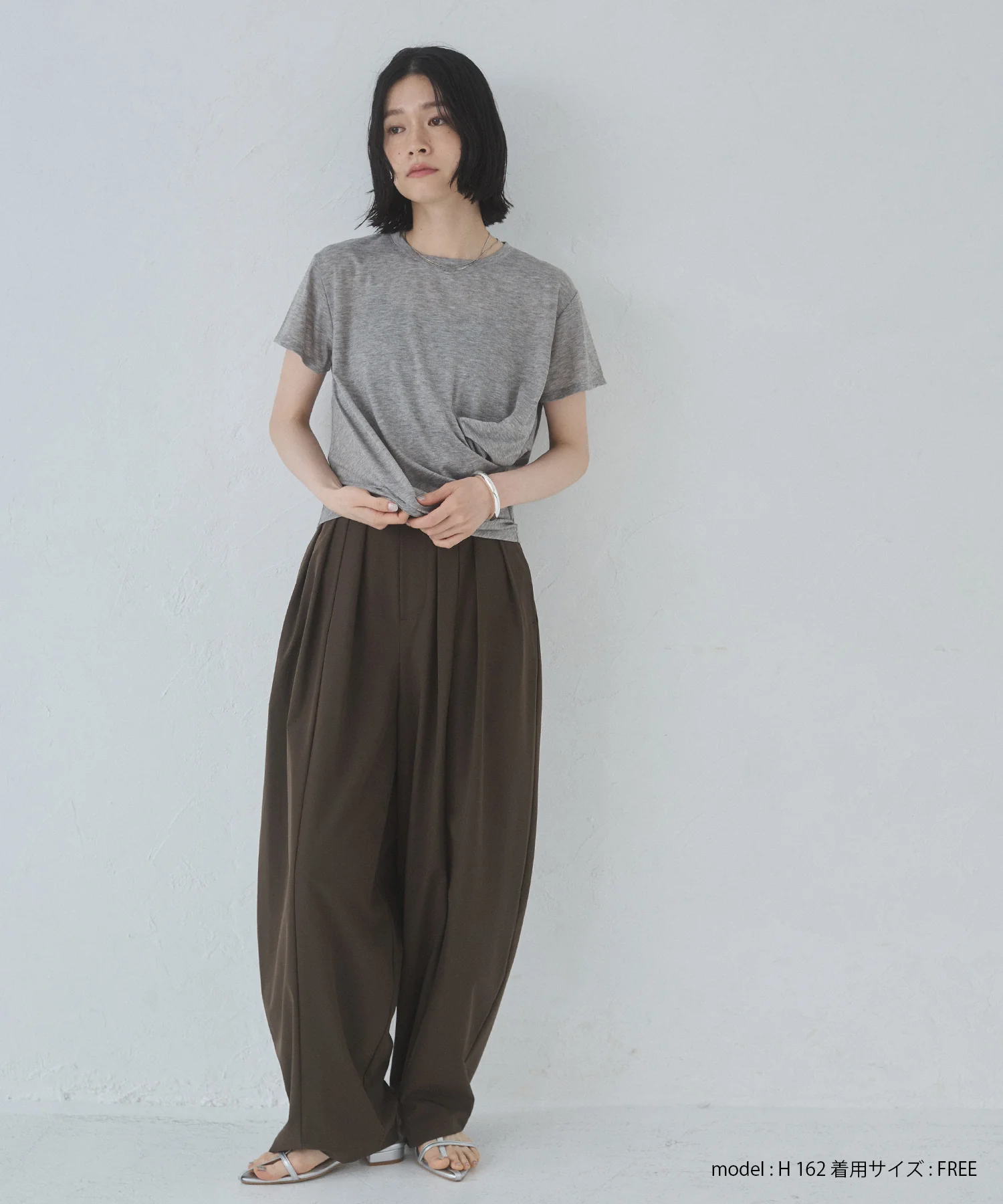 ドレープ デザイントップス