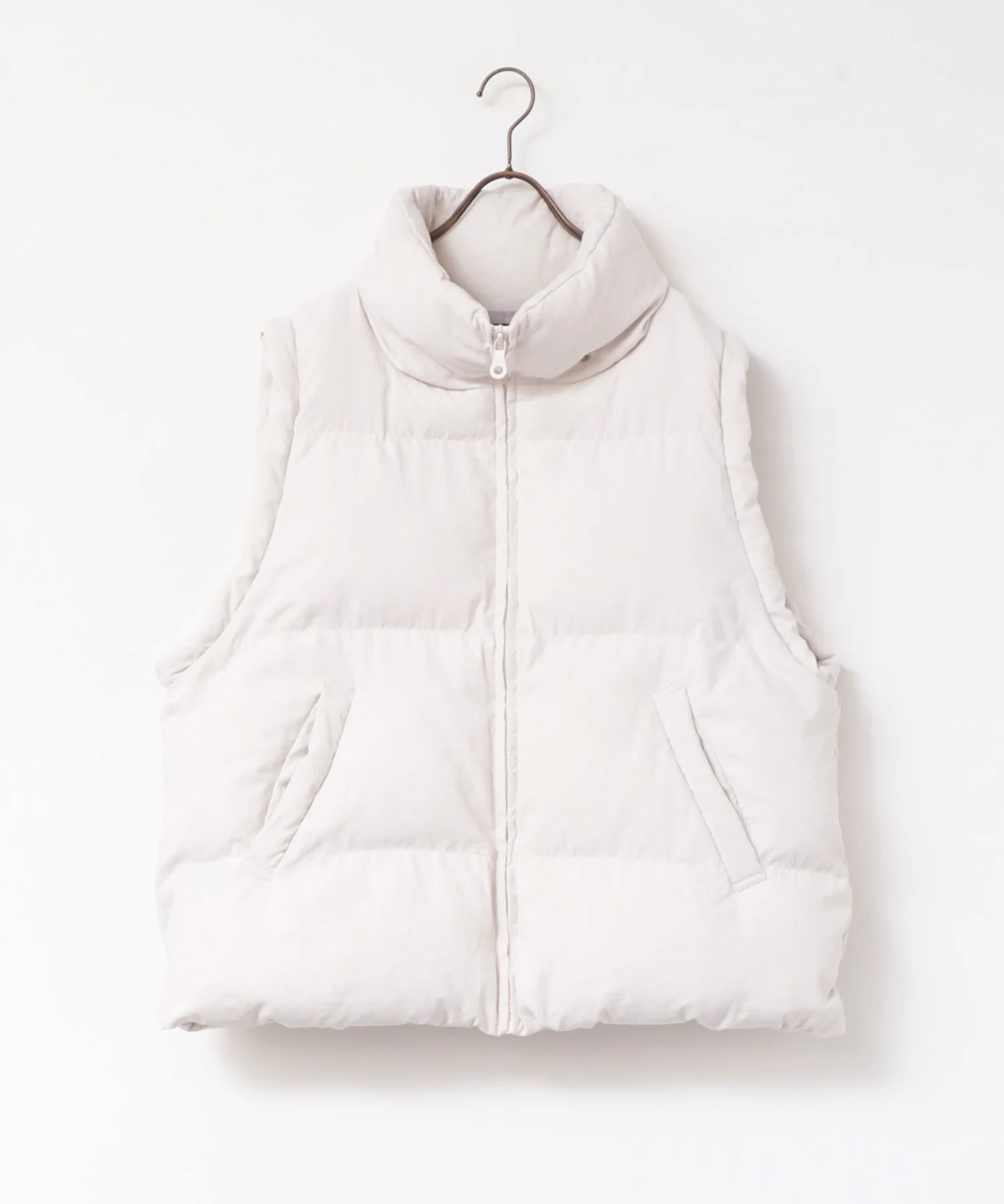 中綿スタンドネックベスト