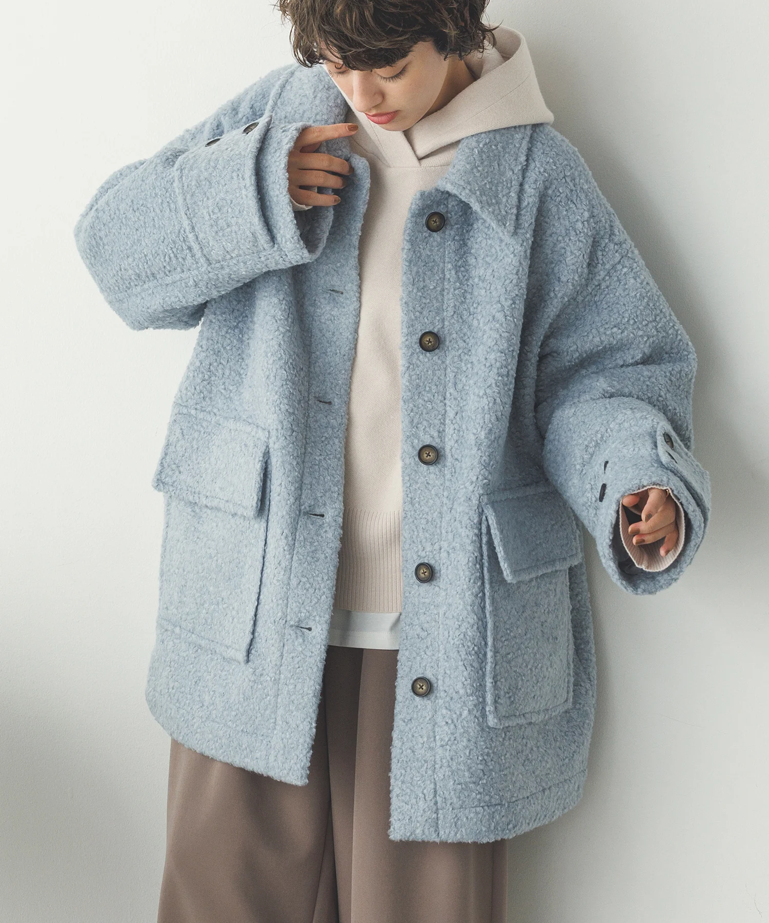 ブークレ ミドルシャツコート