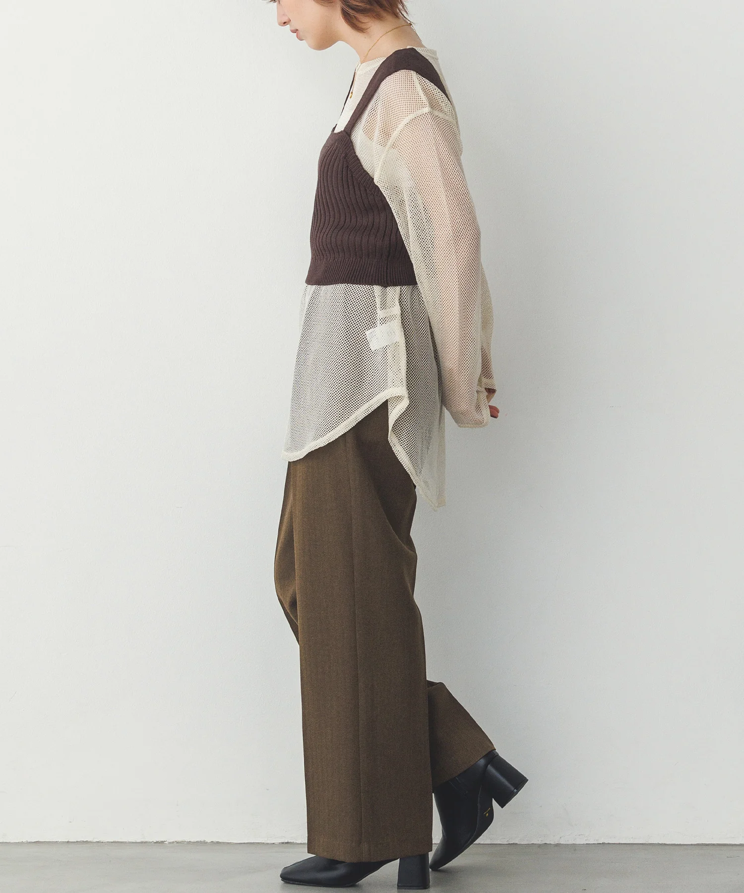 ニットビスチェ