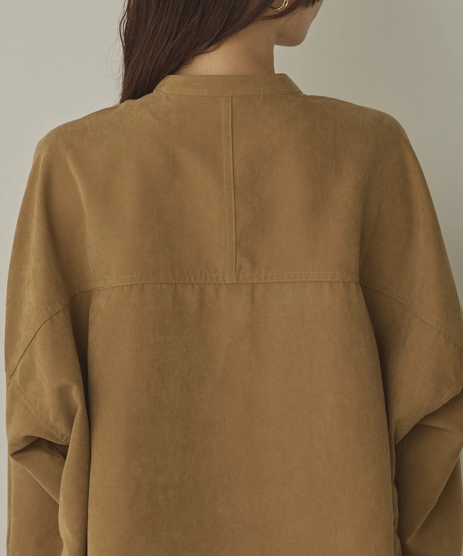 【WEB限定/別注】スウェードライク バンドカラーオーバーサイズシャツ