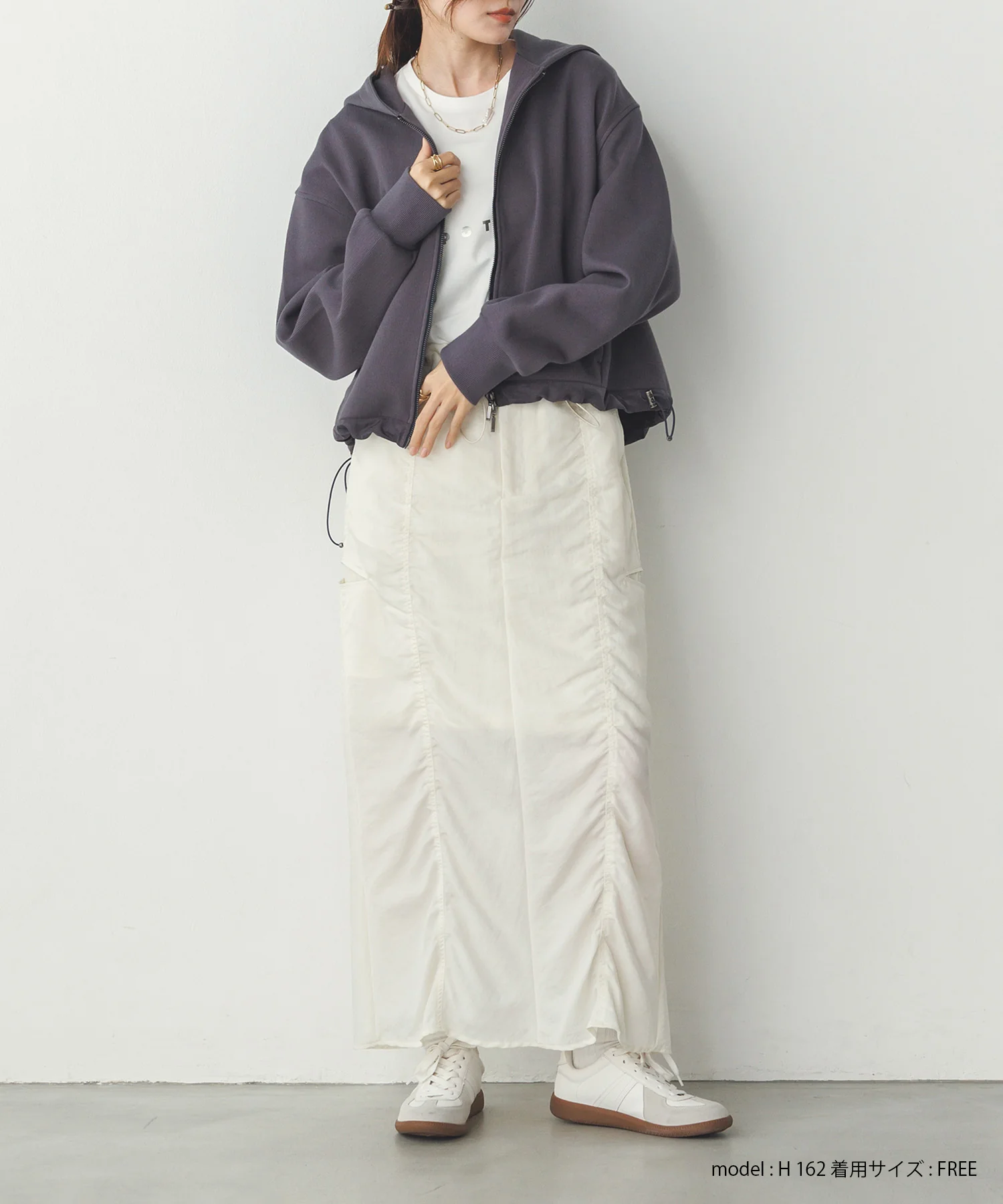 ダブルジップ ショートフーディ