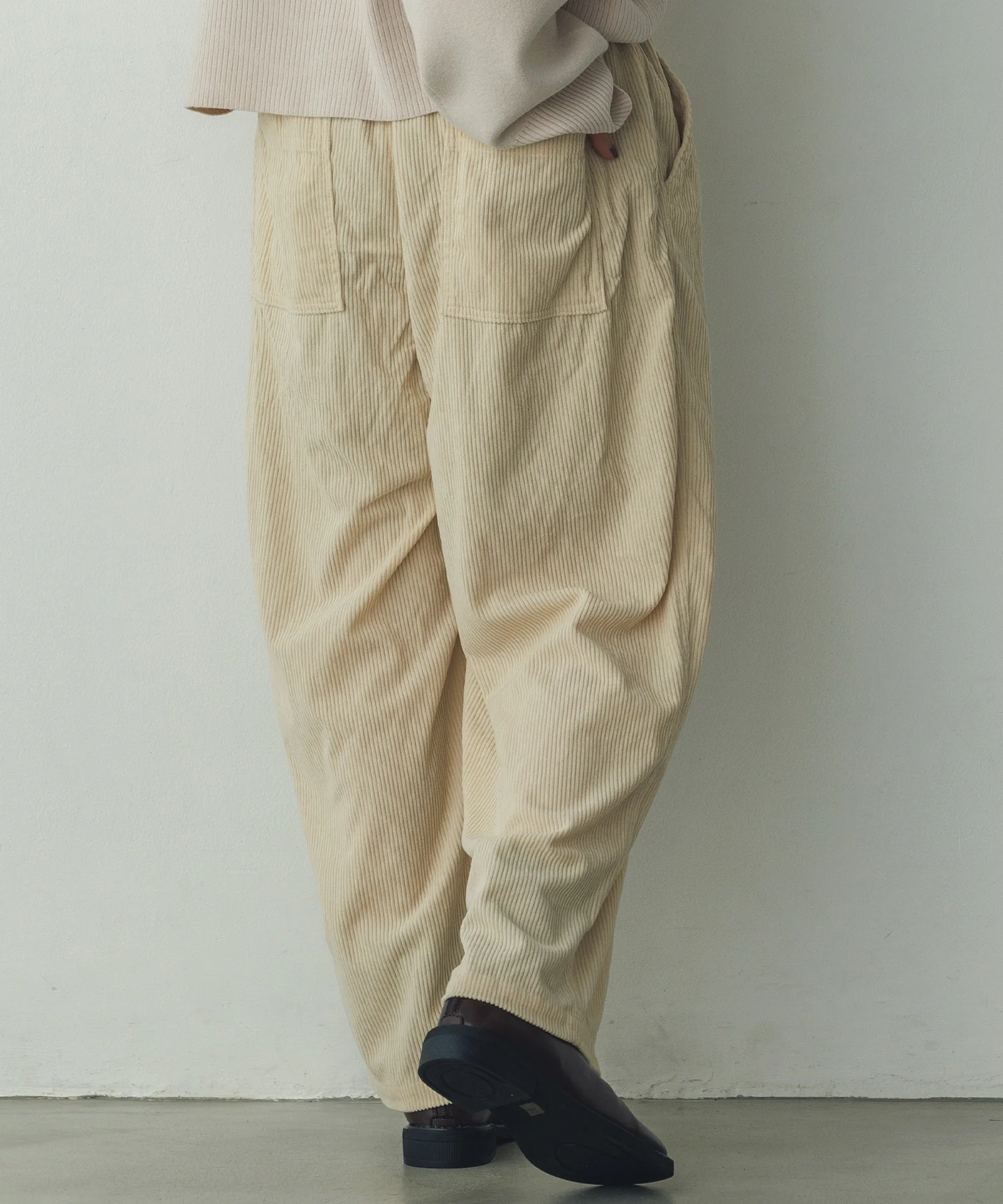 コーデュロイ コクーンパンツ