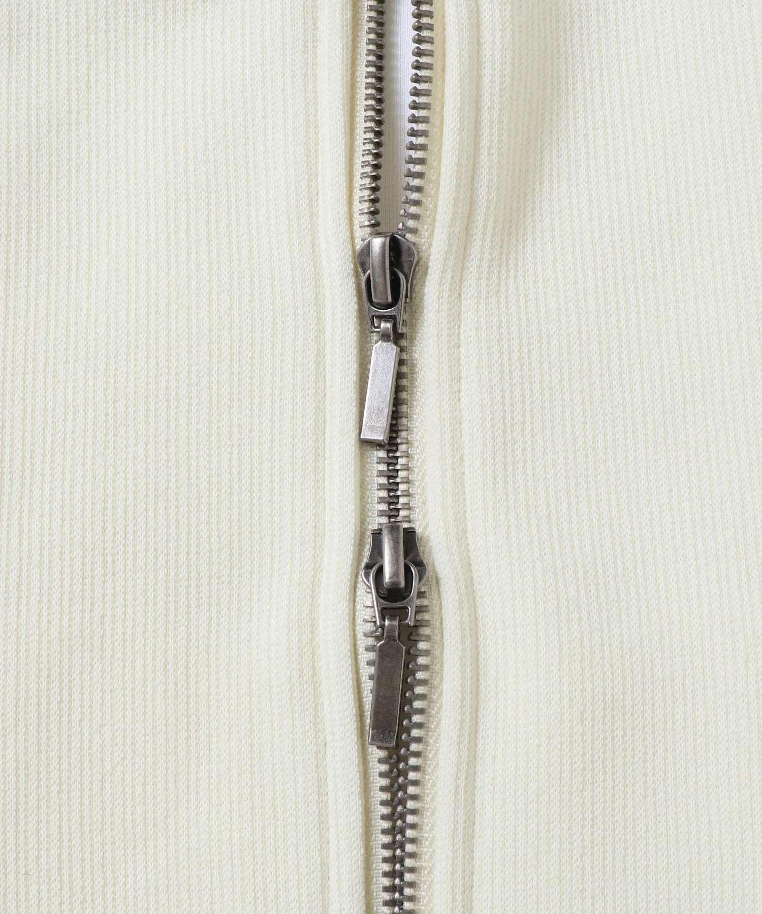 ダブルジップ ショートフーディ