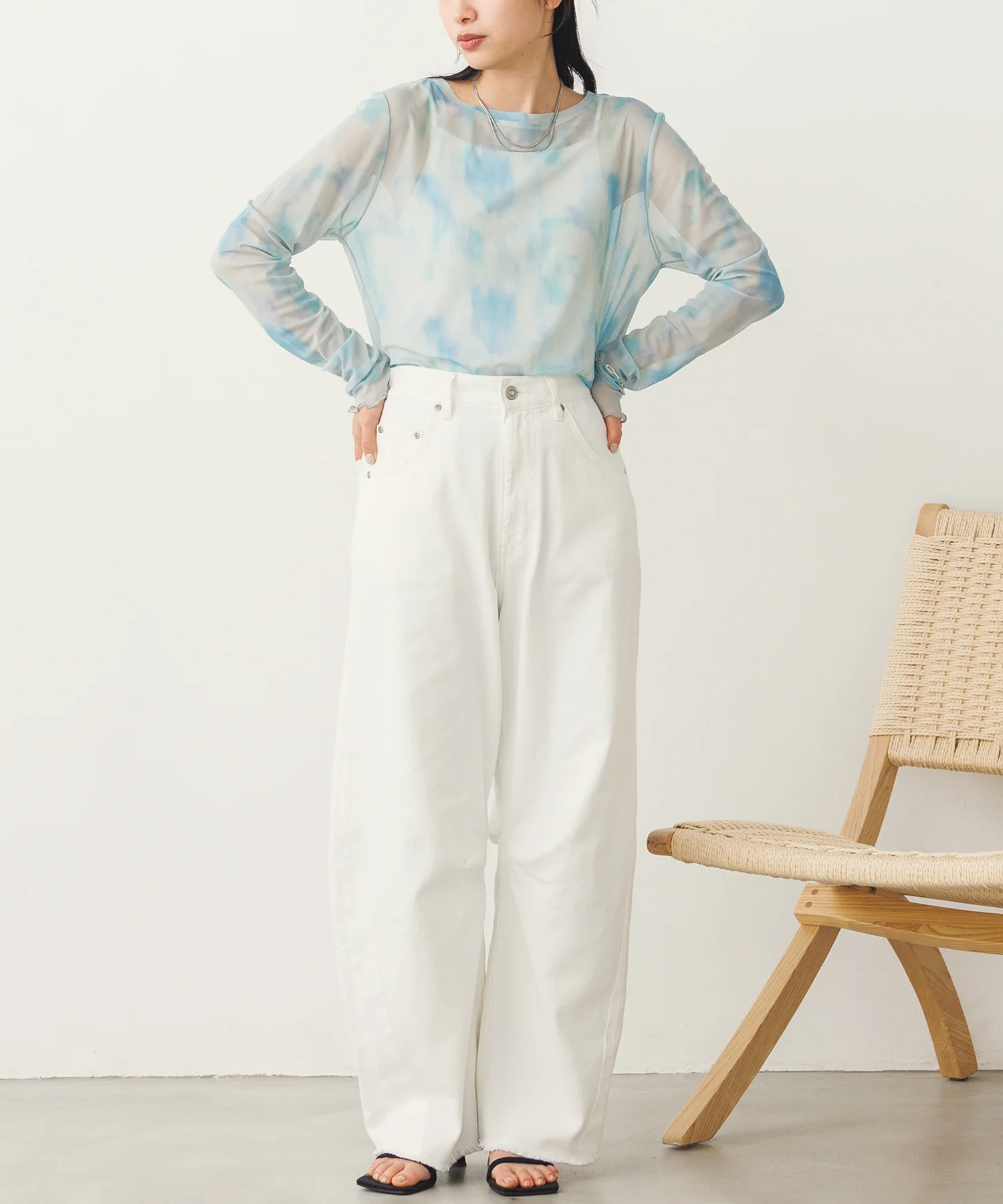 ニュアンス柄シアートップス