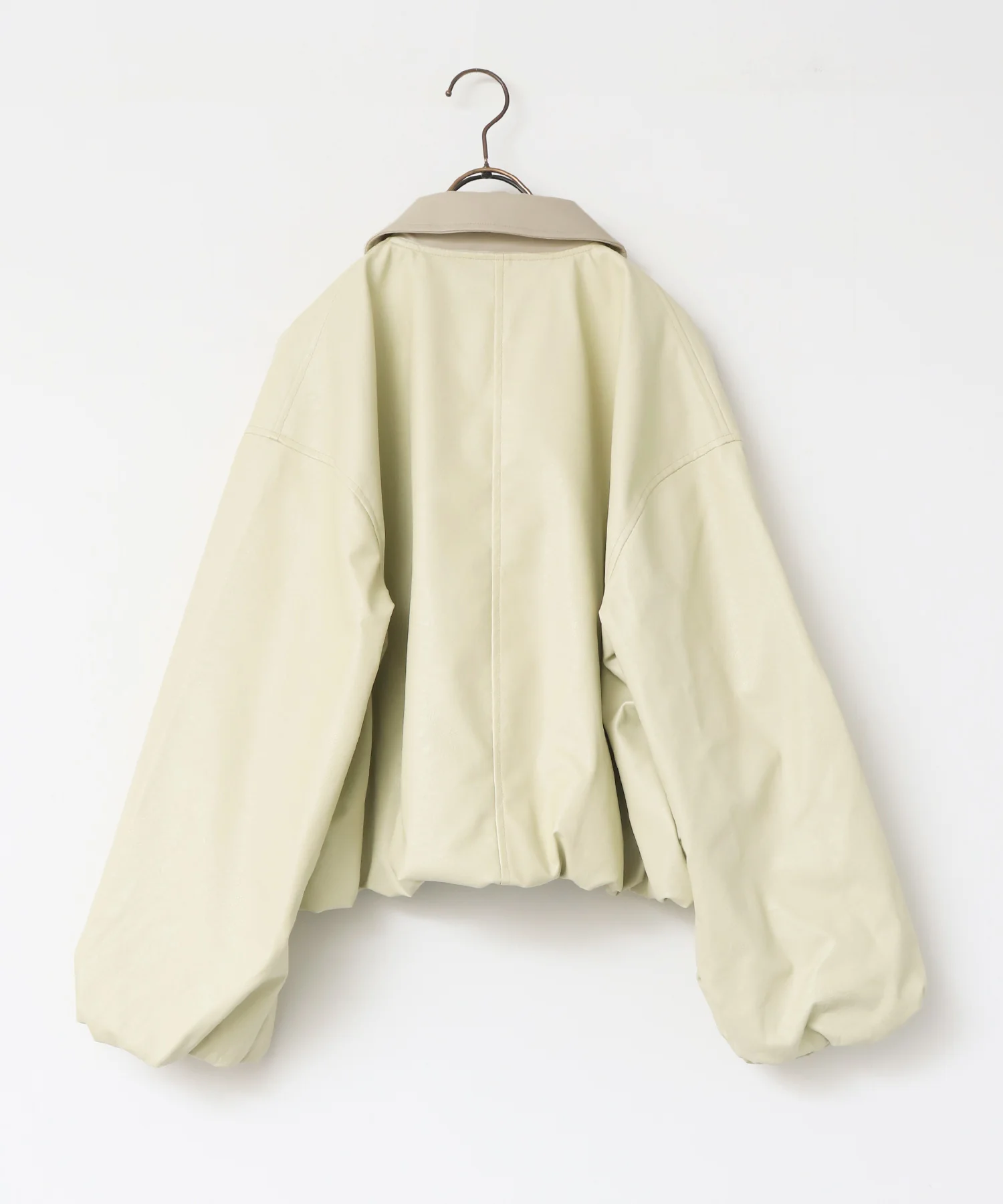 フェイクレザー バルーンブルゾン