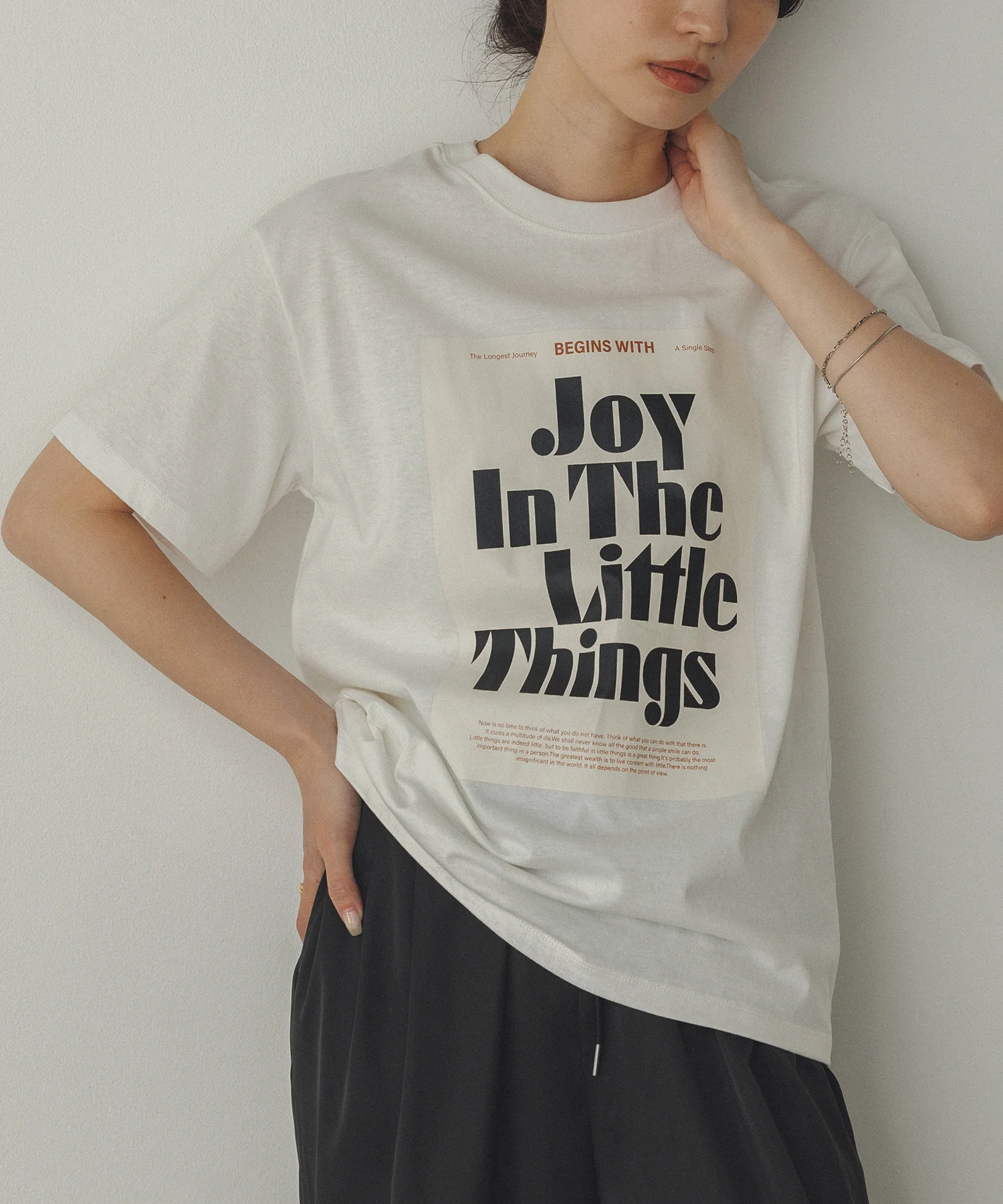 半袖 ロゴプリントTシャツ