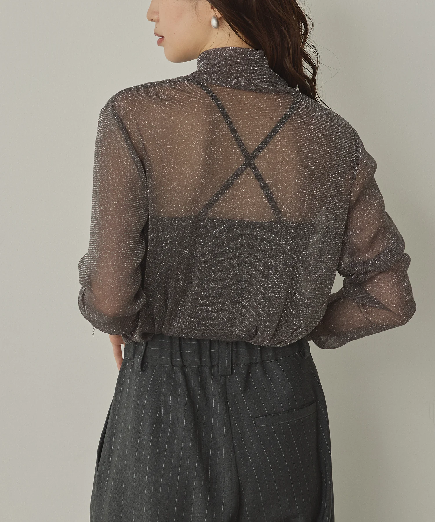 【新色追加】ラメシアー ハイネックトップス