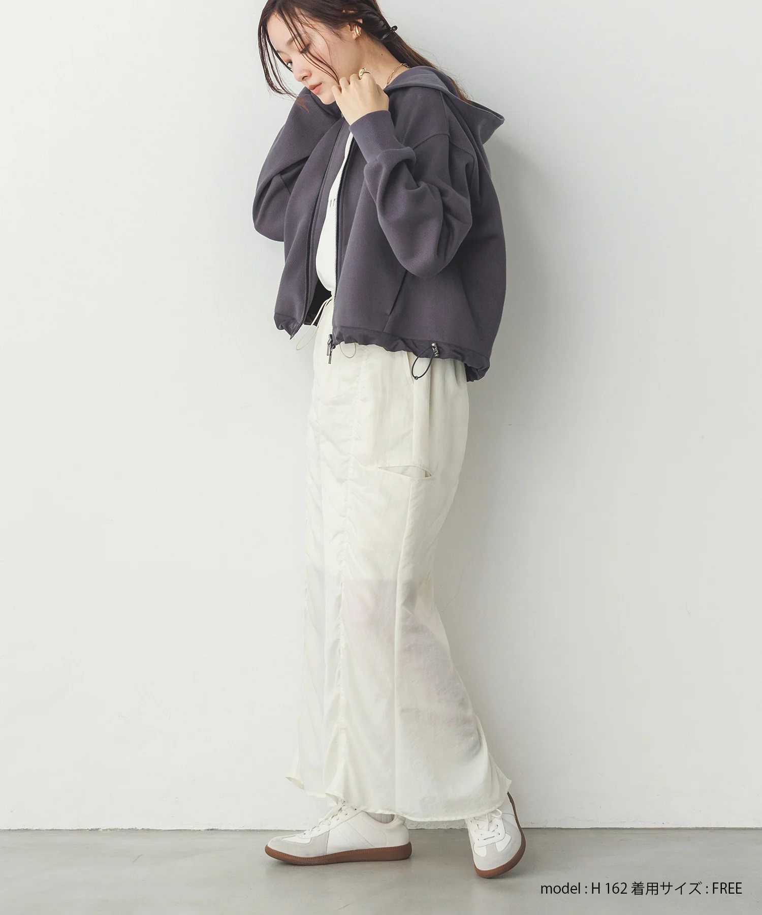 ダブルジップ ショートフーディ