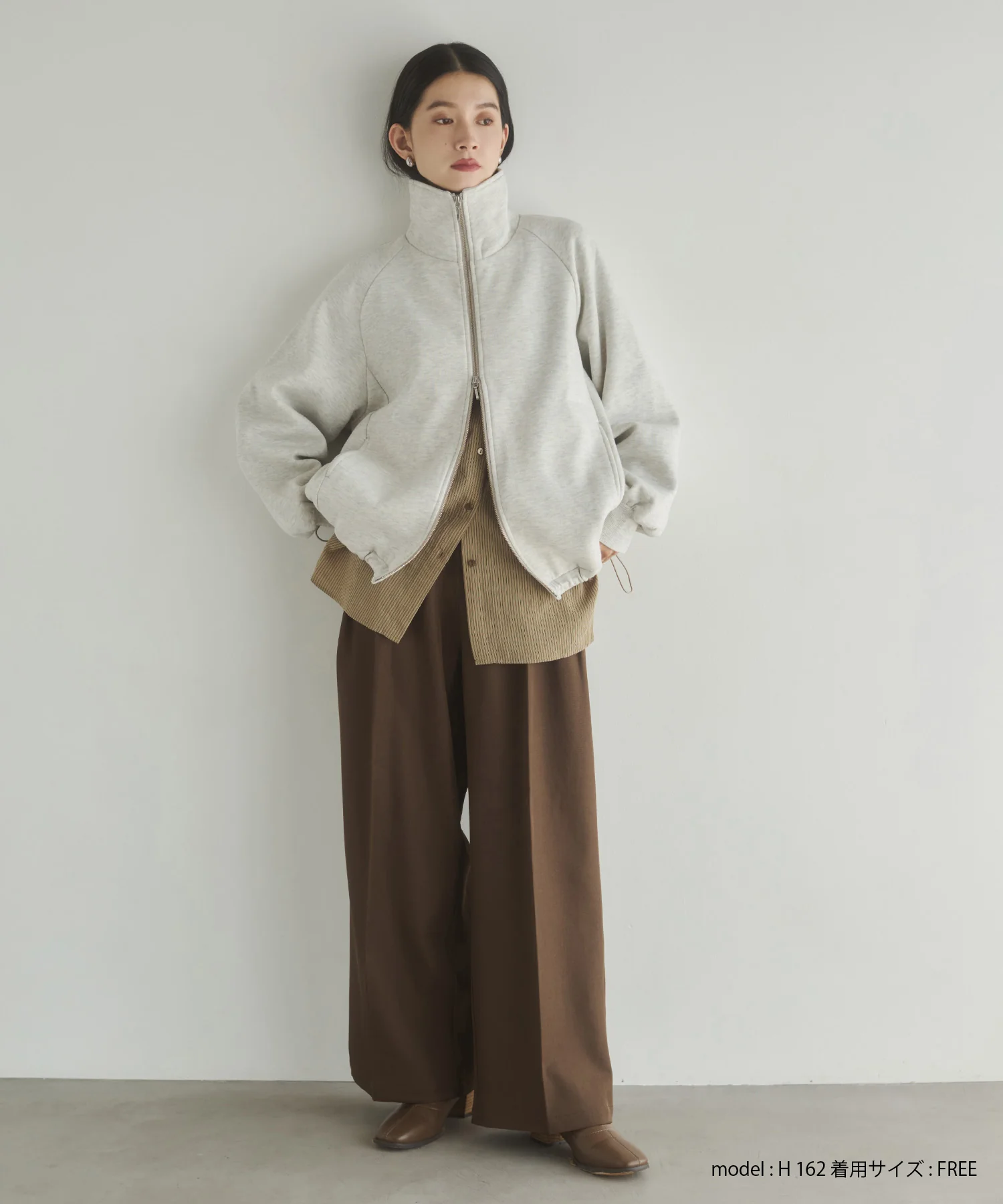 ポリツイル タックパンツ