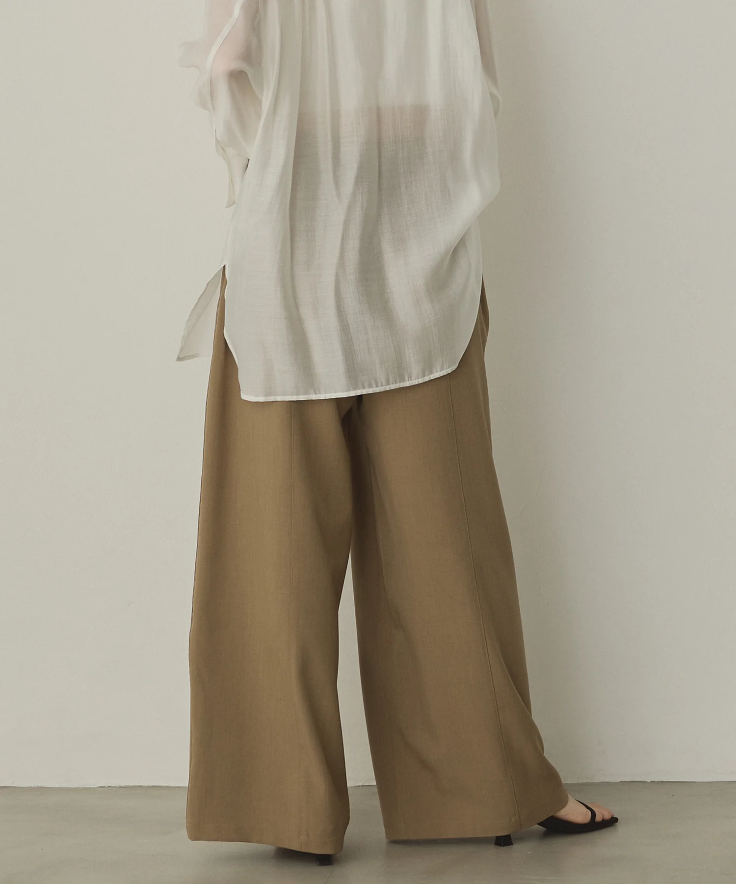 サイドライン ワイドストレートパンツ