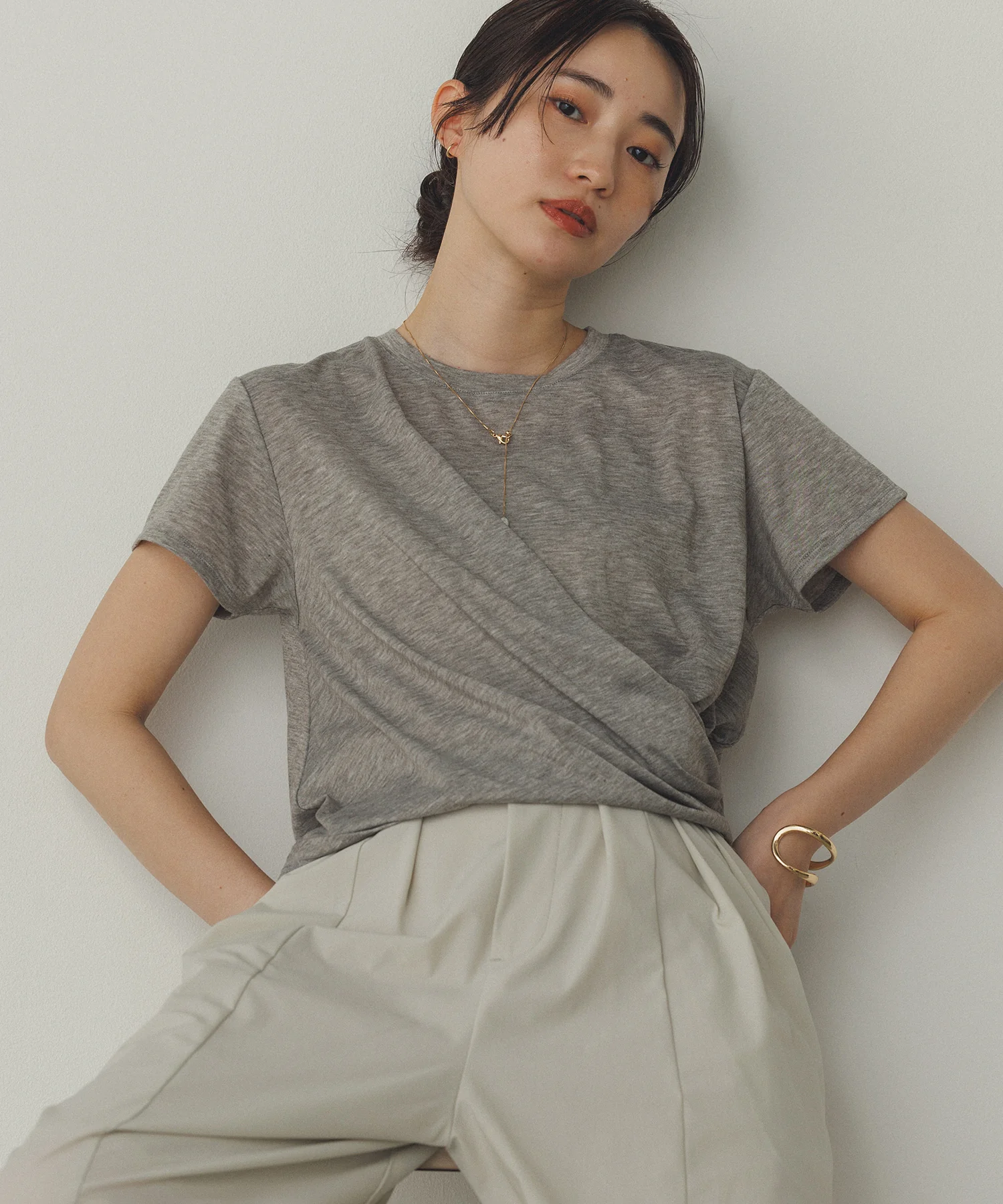 ドレープ デザイントップス