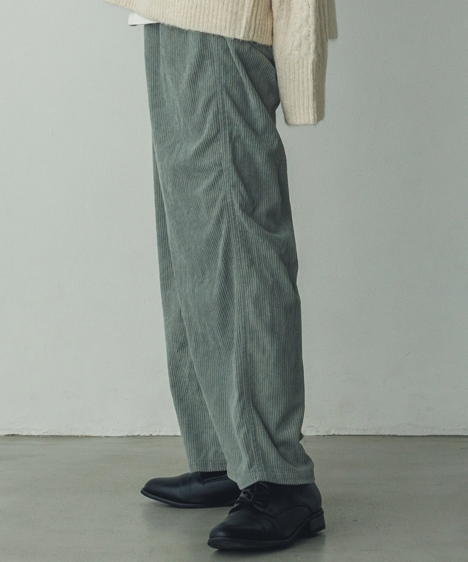 コーデュロイ ワイドストレートパンツ