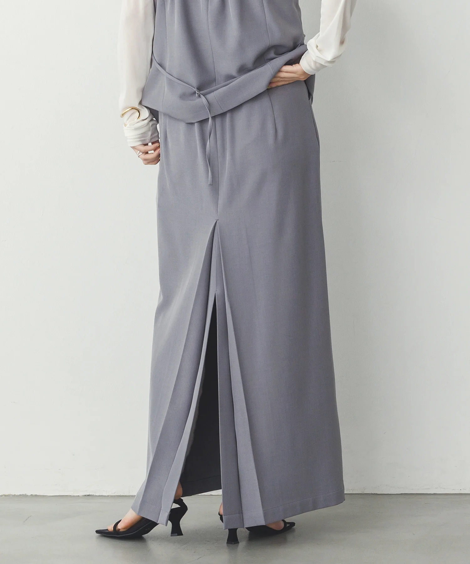 ストレッチポリツイル ナロースカート