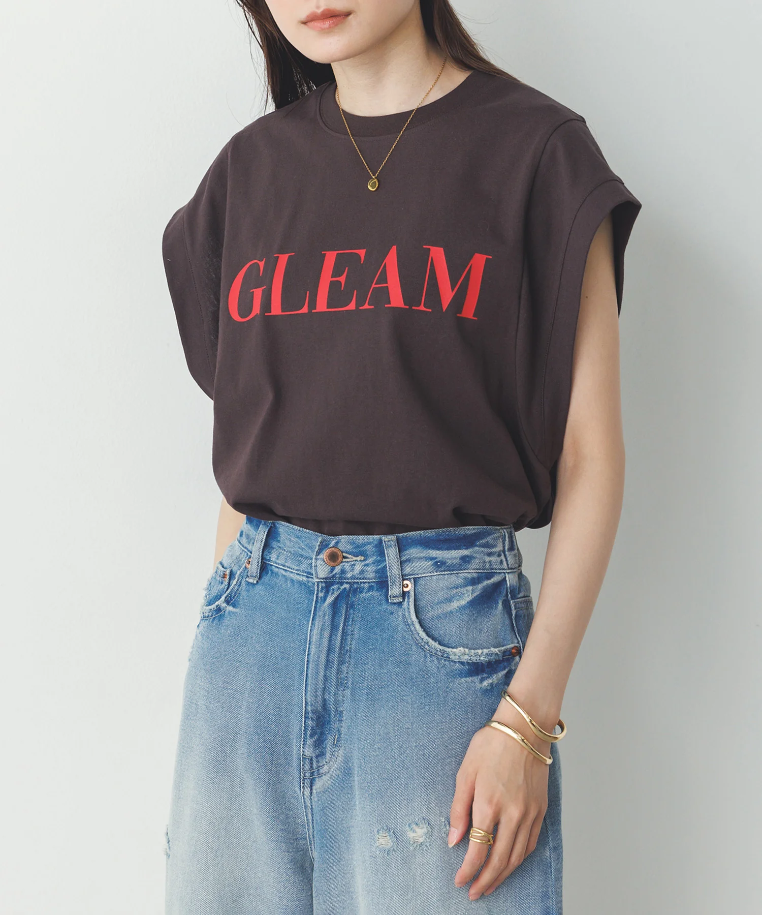 ノースリーブ プリントTシャツ