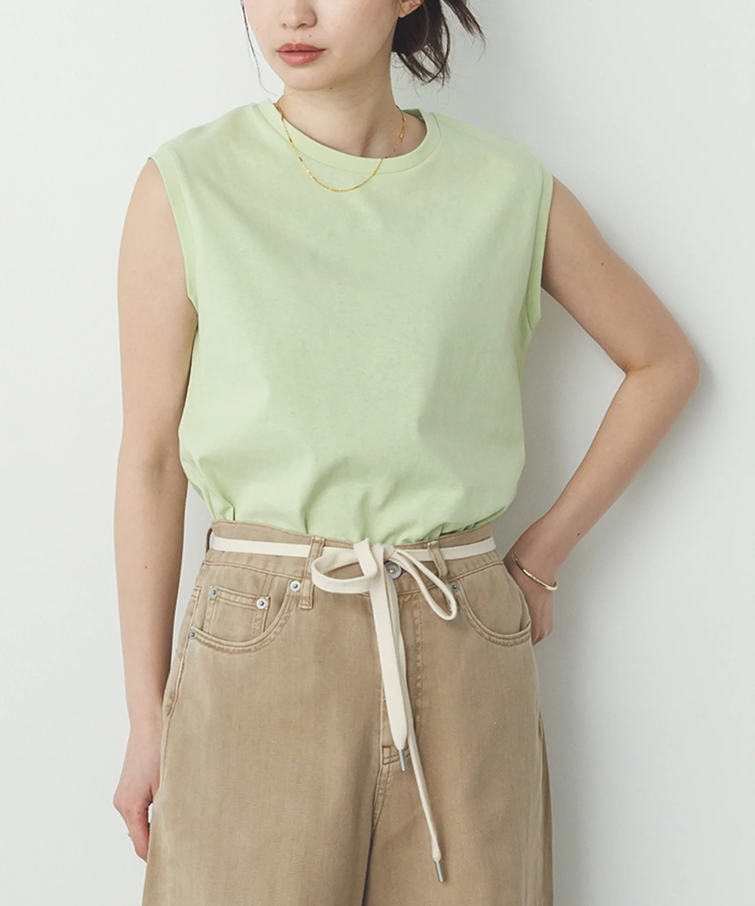 【新色追加】ベーシックノースリーブトップス