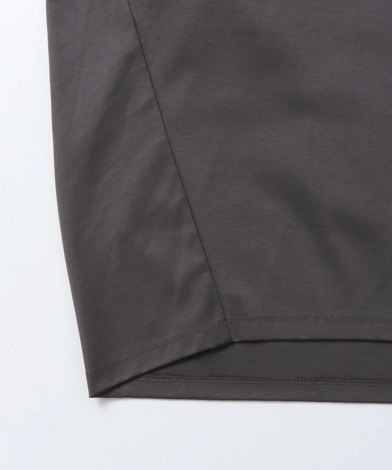 コクーンシルエット ロンT