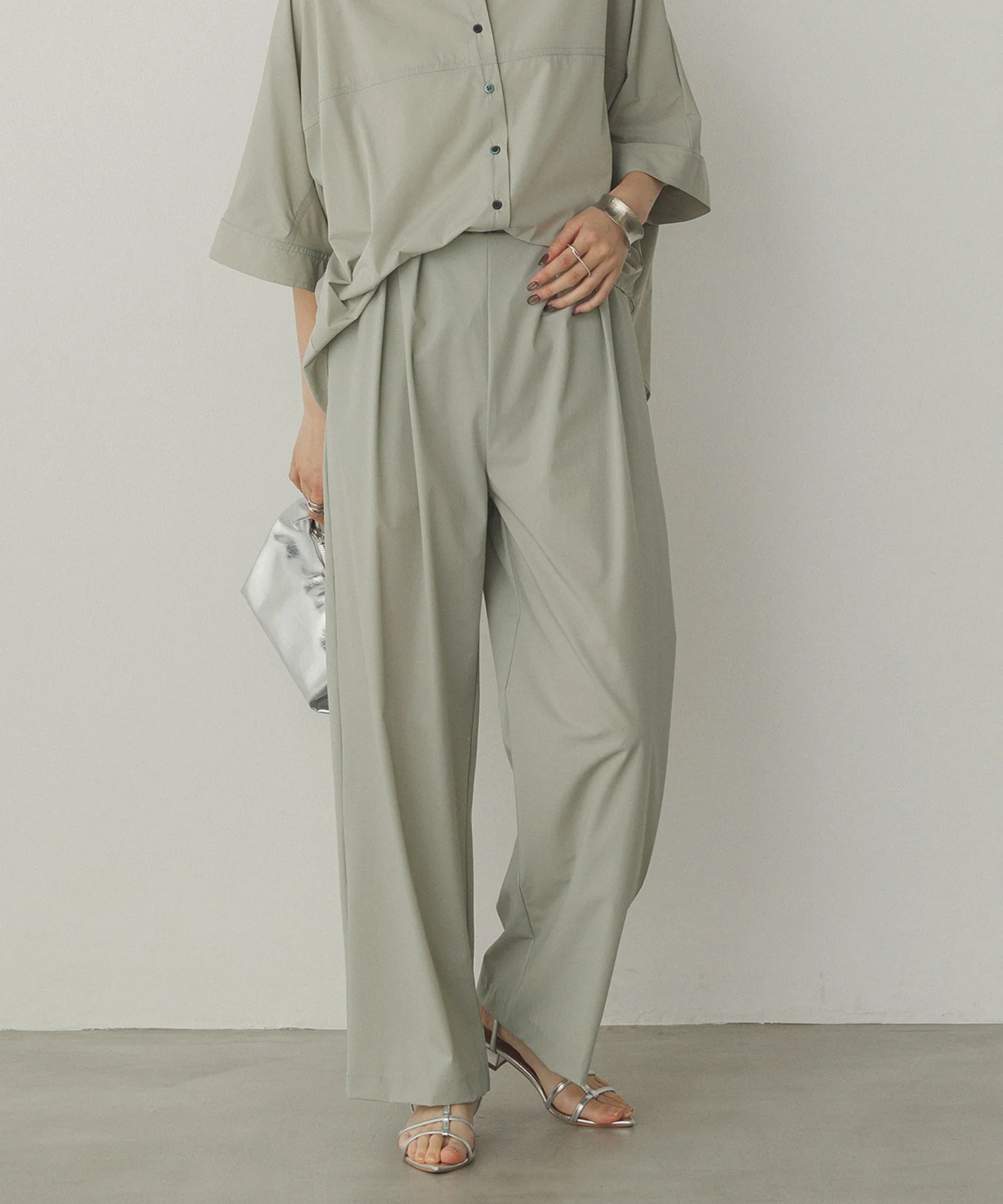 【接触冷感】ワイドストレートパンツ