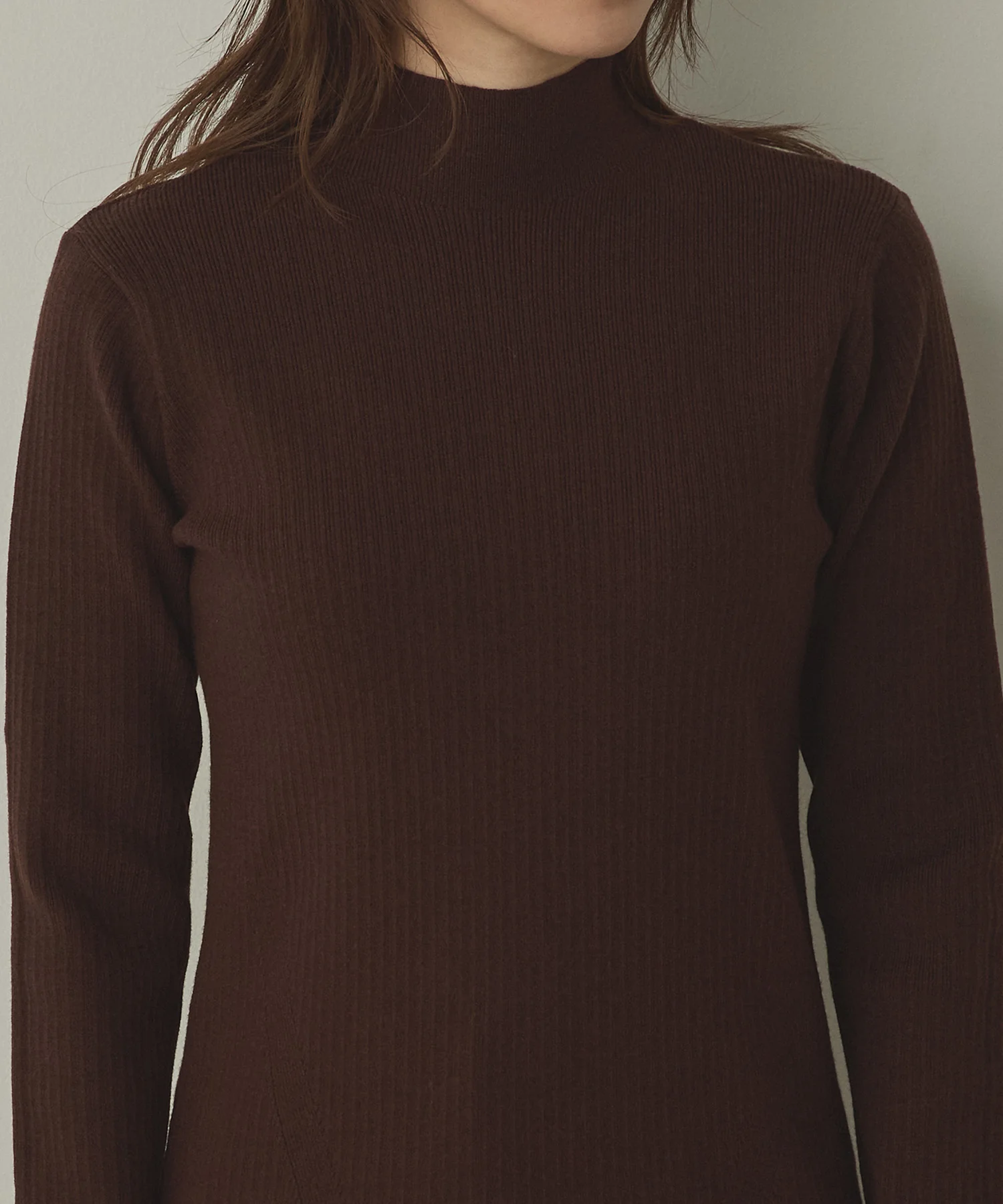 【静電気防止】やわもちヤーン 袖配色 ハイネックリブニット