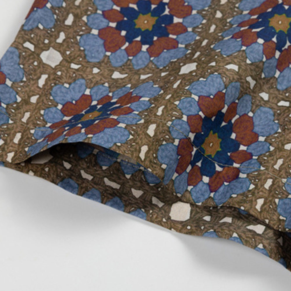 かぎ針編み風 グラニースクエア柄アロハシャツ