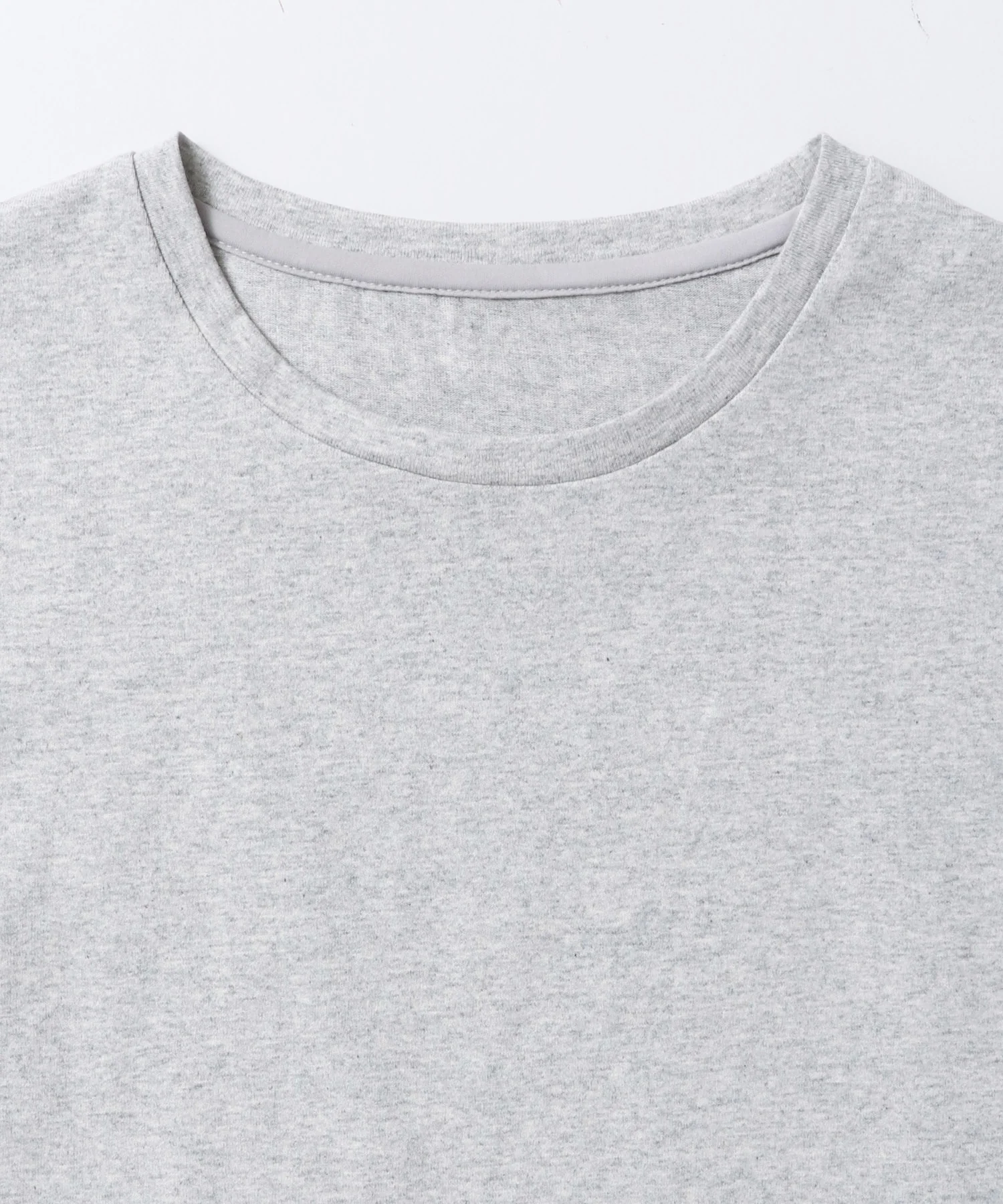 【新色追加】ベーシックノースリーブトップス