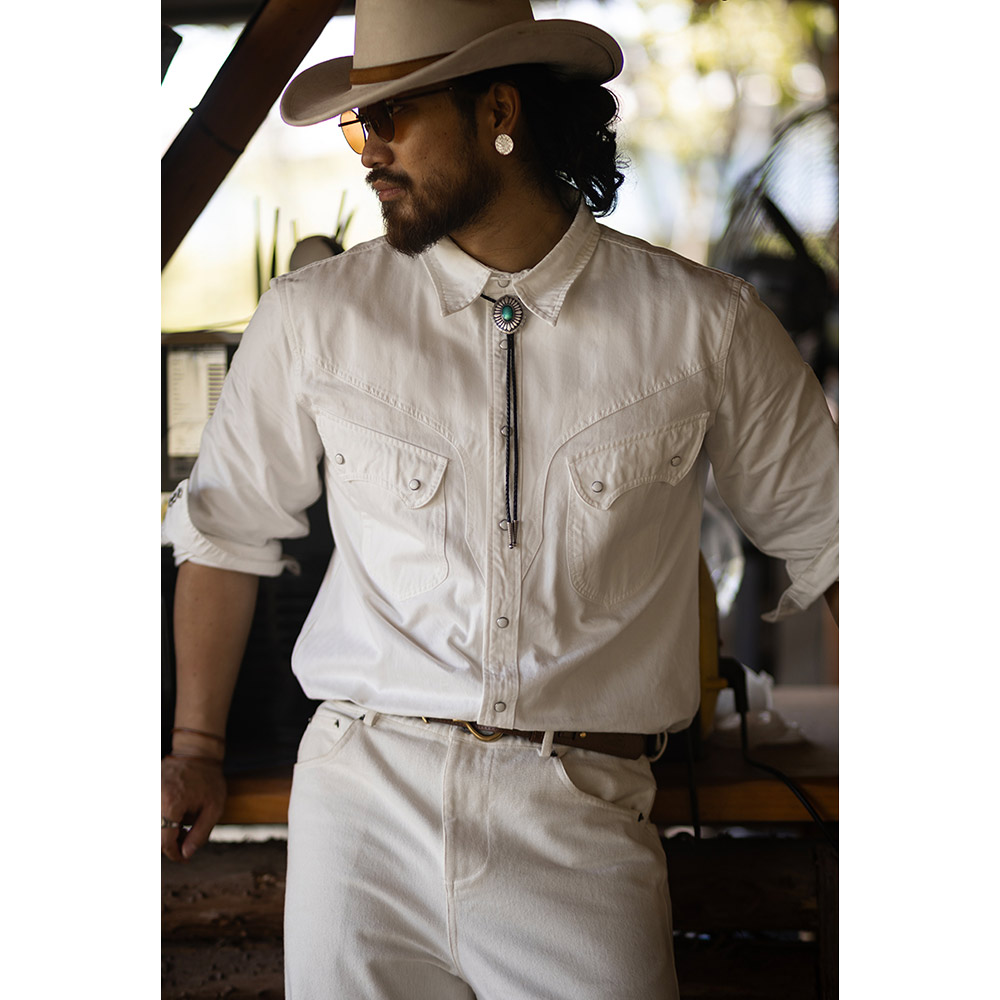 レトロパールボタン　スラブコットンウエスタンデニムシャツ