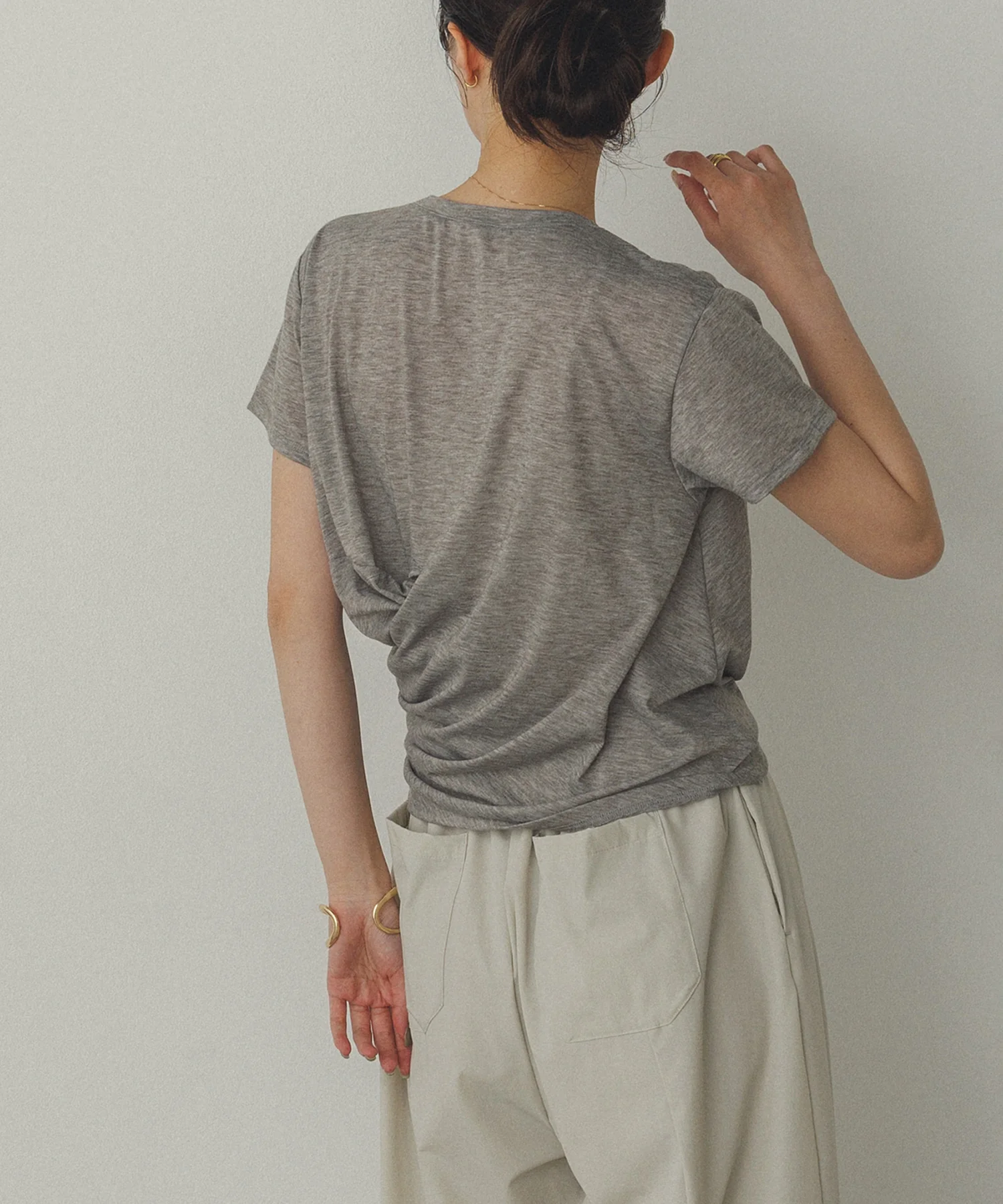 ドレープ デザイントップス