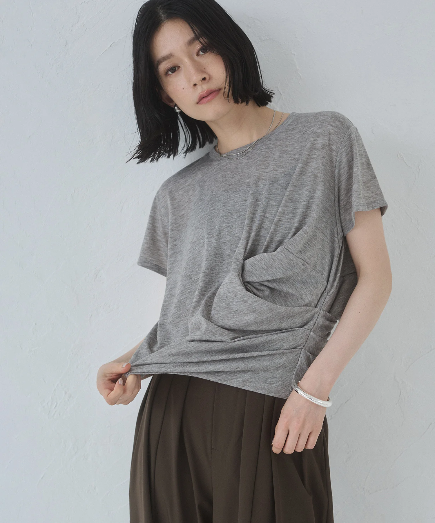 ドレープ デザイントップス