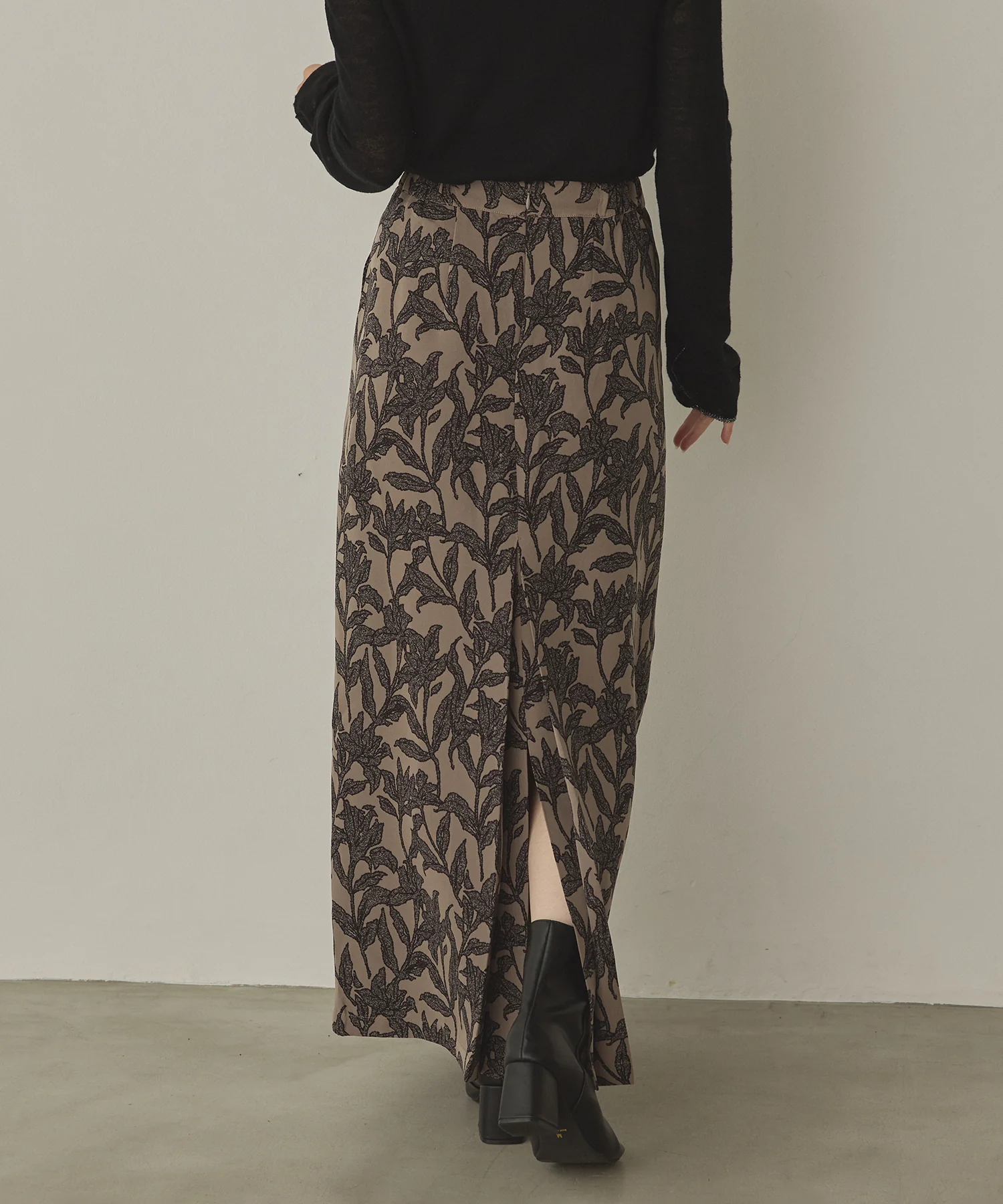 花柄プリント ナロースカート